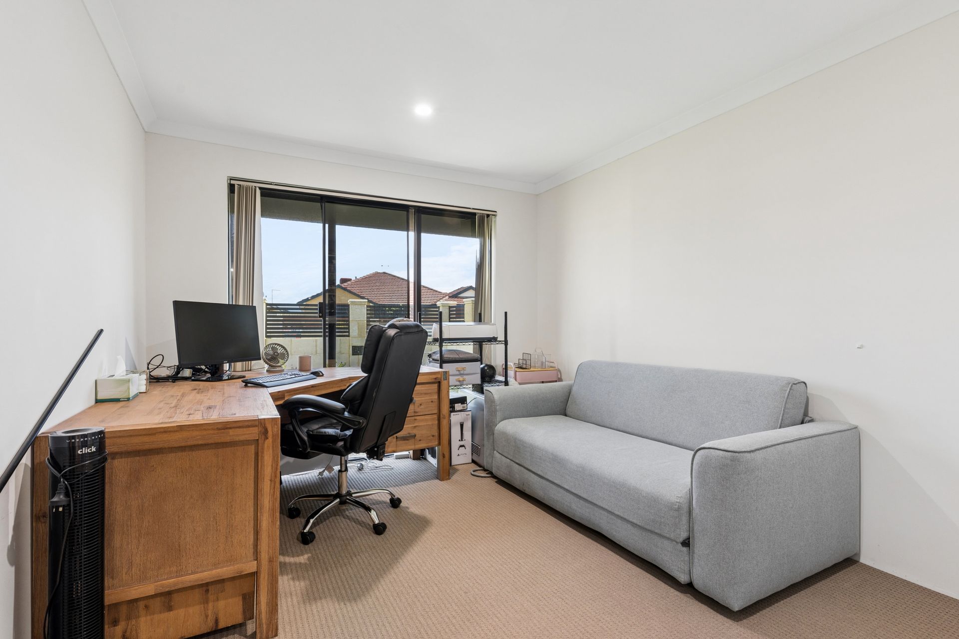 10 Teague Way, Lakelands