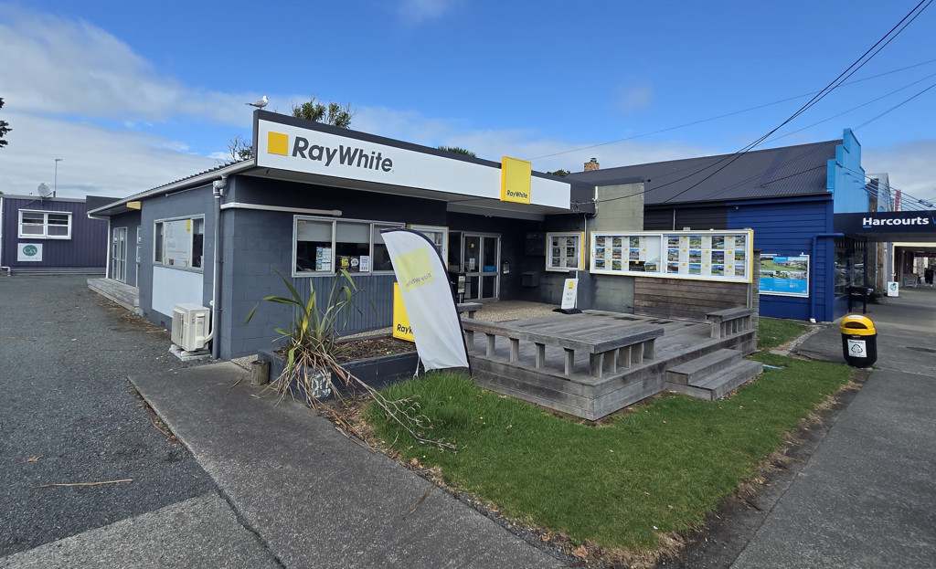 3 The Centre, Waipu