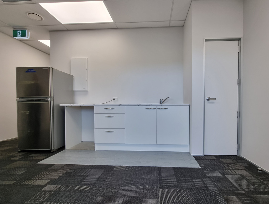 Level 1, 4/30 Rauiri Drive, Marsden Cove