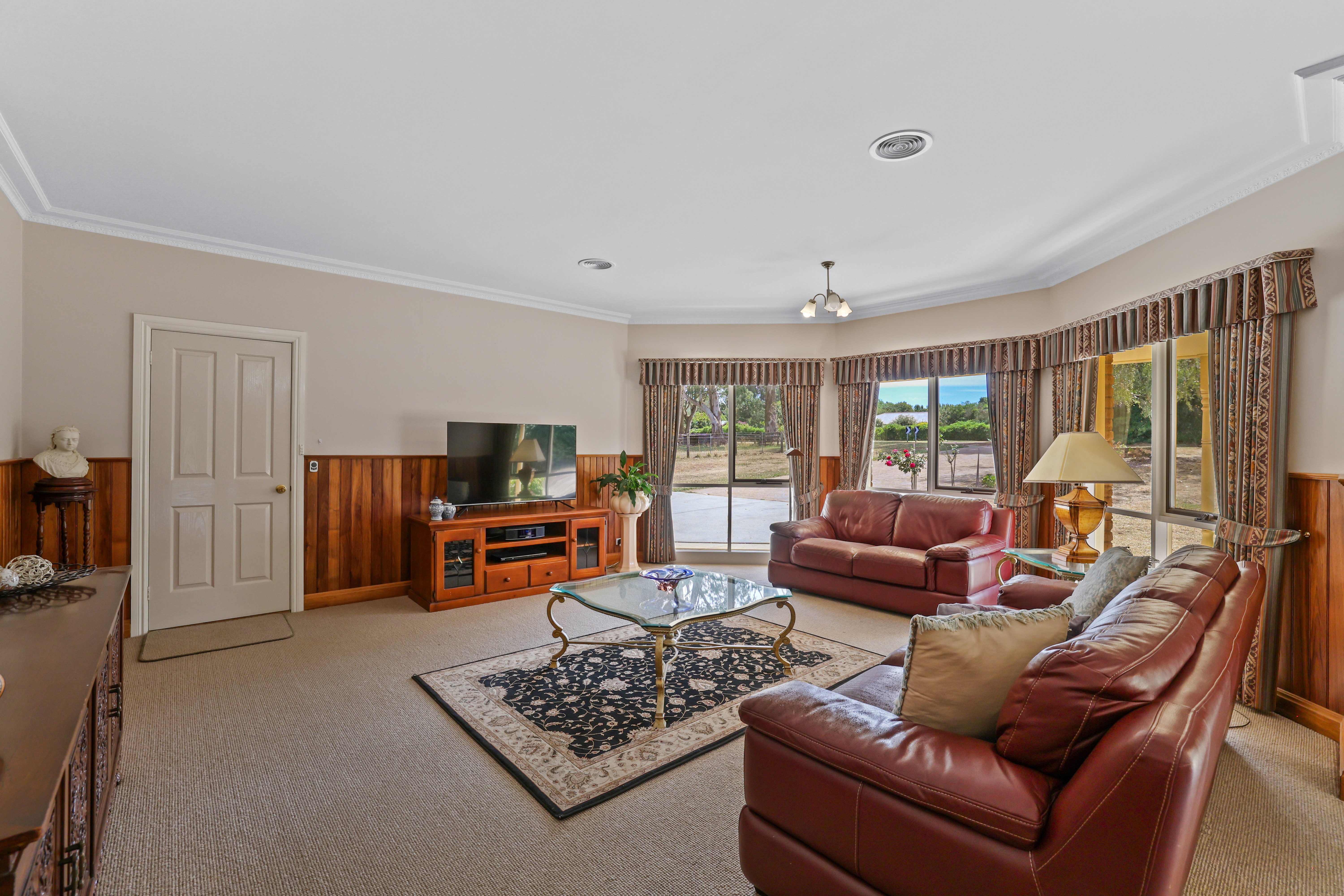 1 Surman Court, Drouin For Sale by Farmbuy.com - image 7