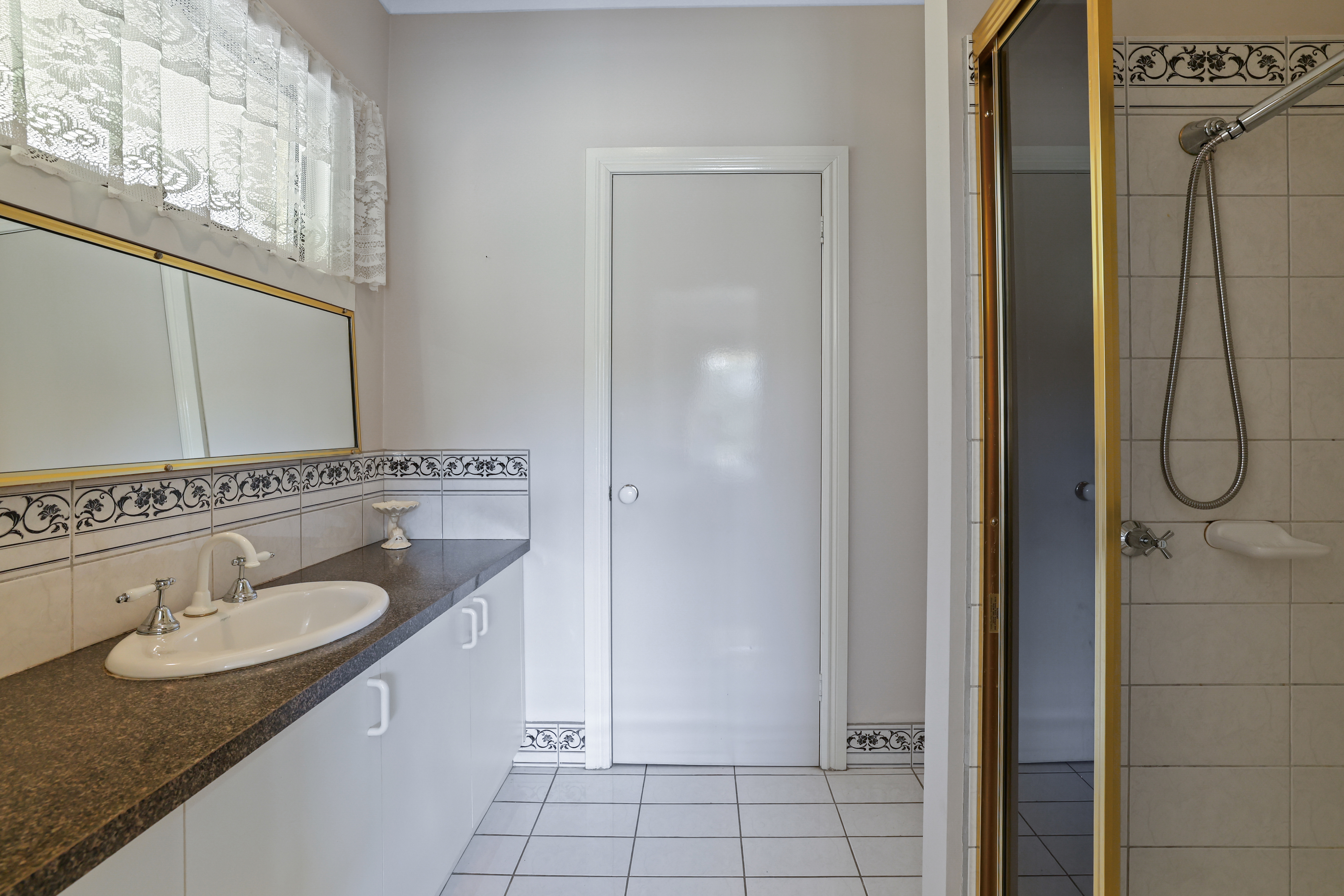 1 Surman Court, Drouin For Sale by Farmbuy.com - image 11