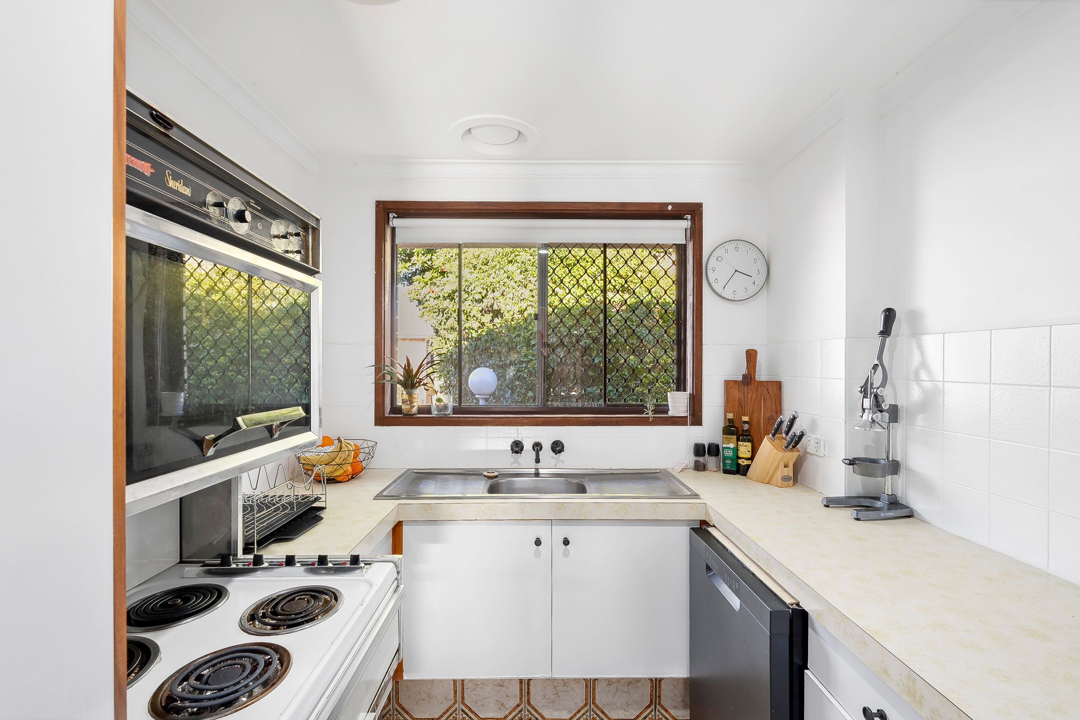 8/3-5 Duet Drive, Mermaid Waters QLD