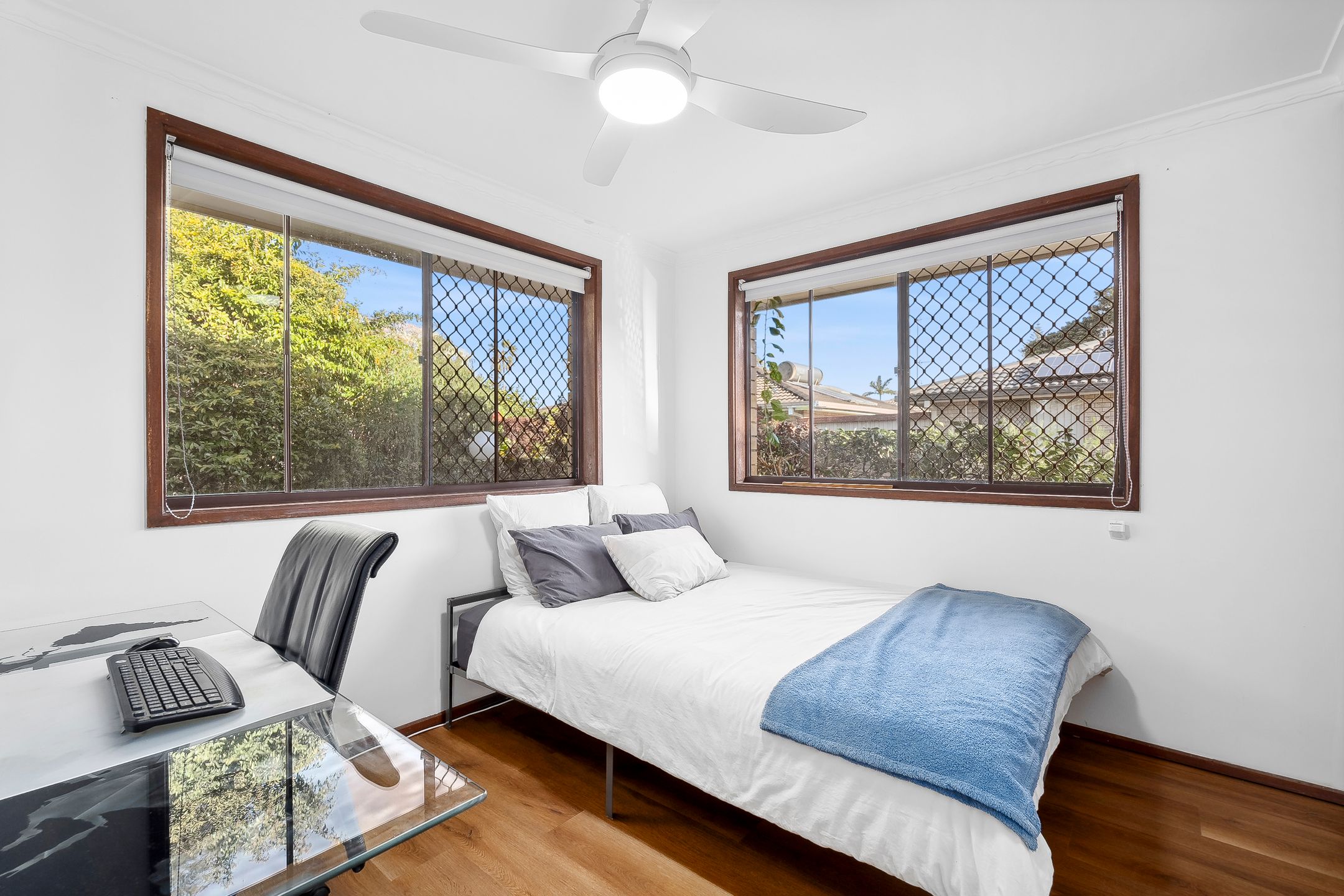 8/3-5 Duet Drive, Mermaid Waters QLD