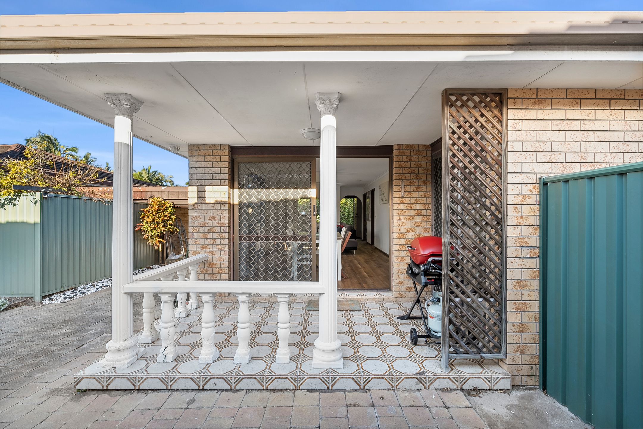 8/3-5 Duet Drive, Mermaid Waters QLD