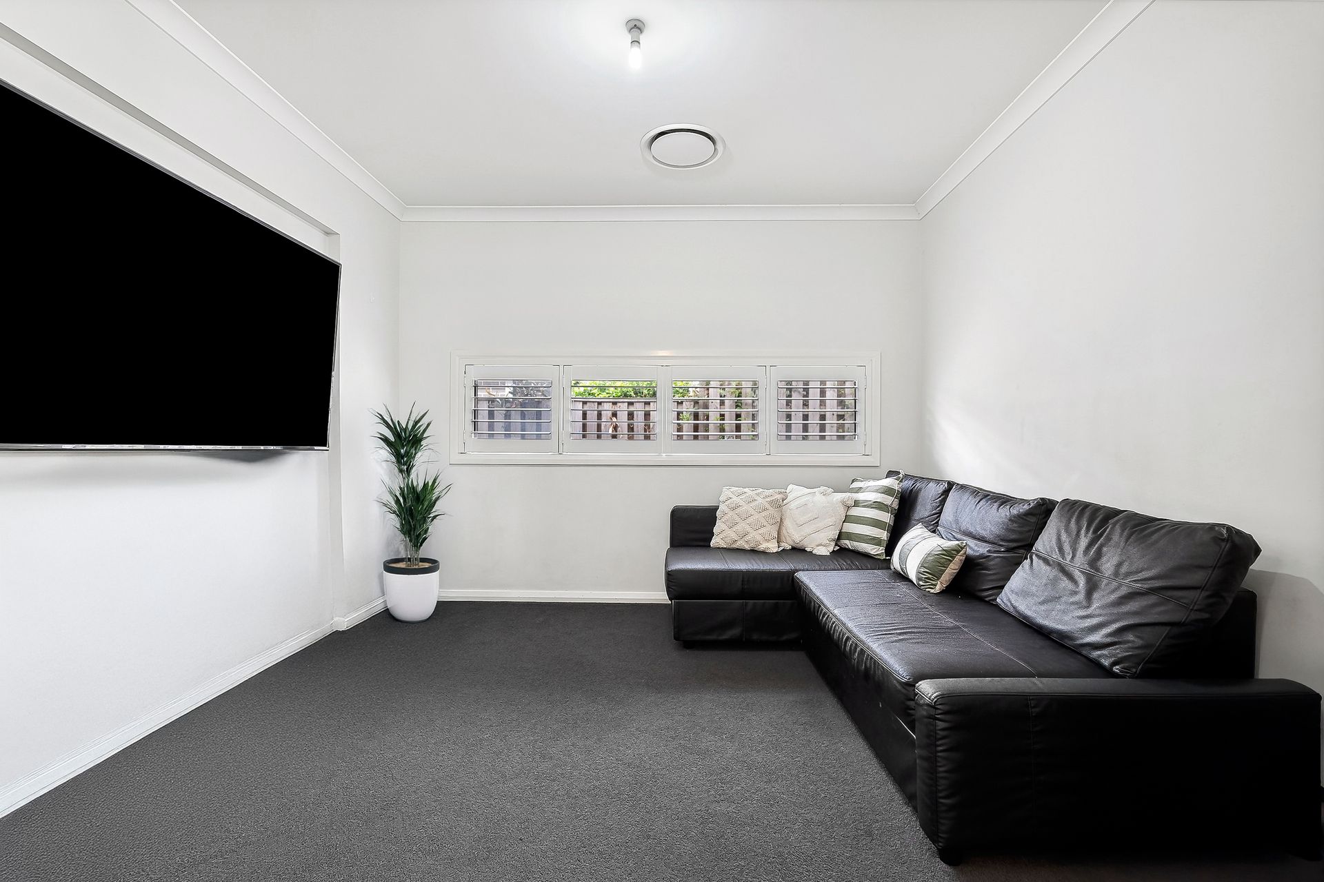 80 Flametree Circuit, Arundel QLD