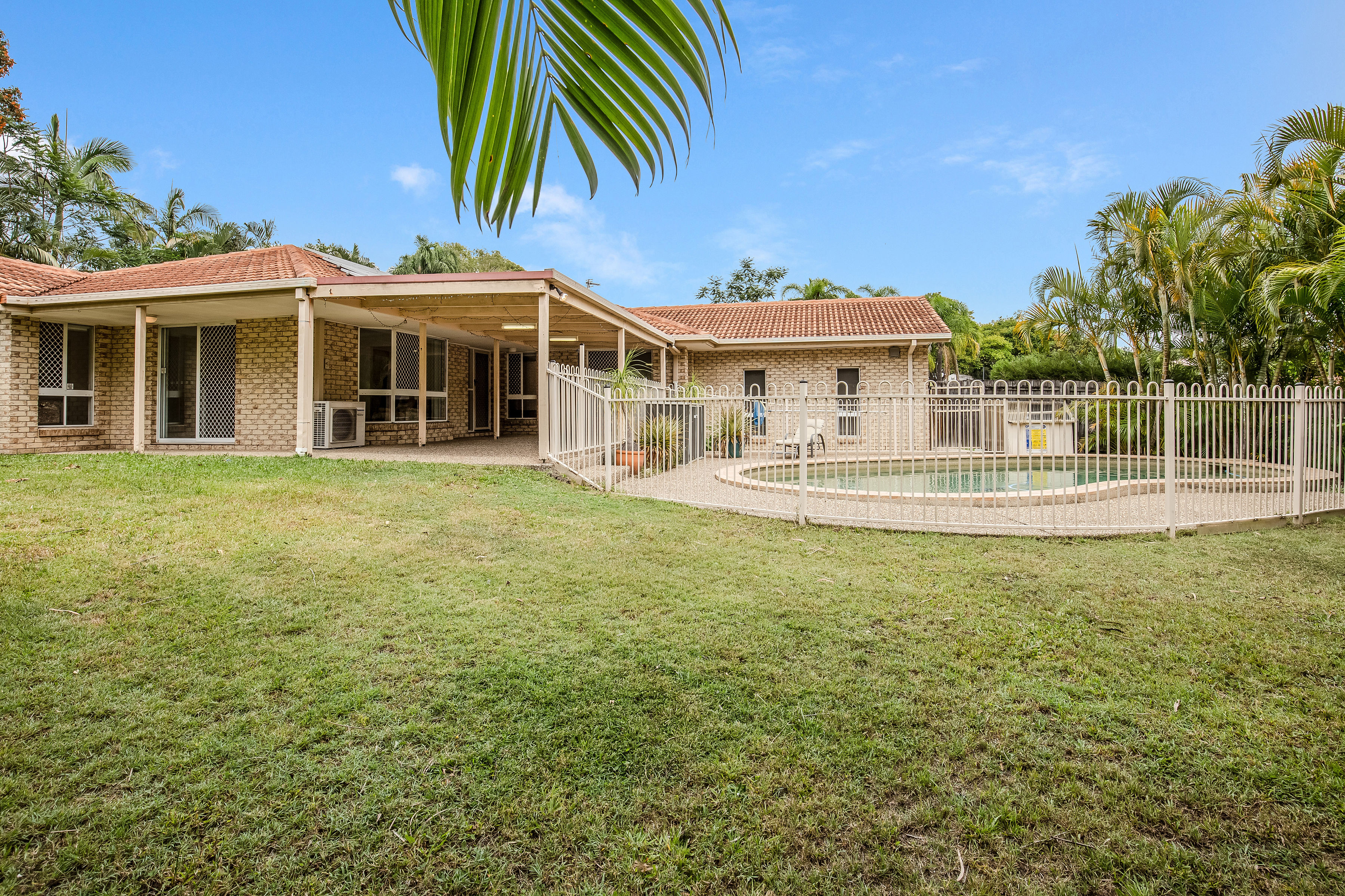 2 Zoeller Drive, Parkwood QLD