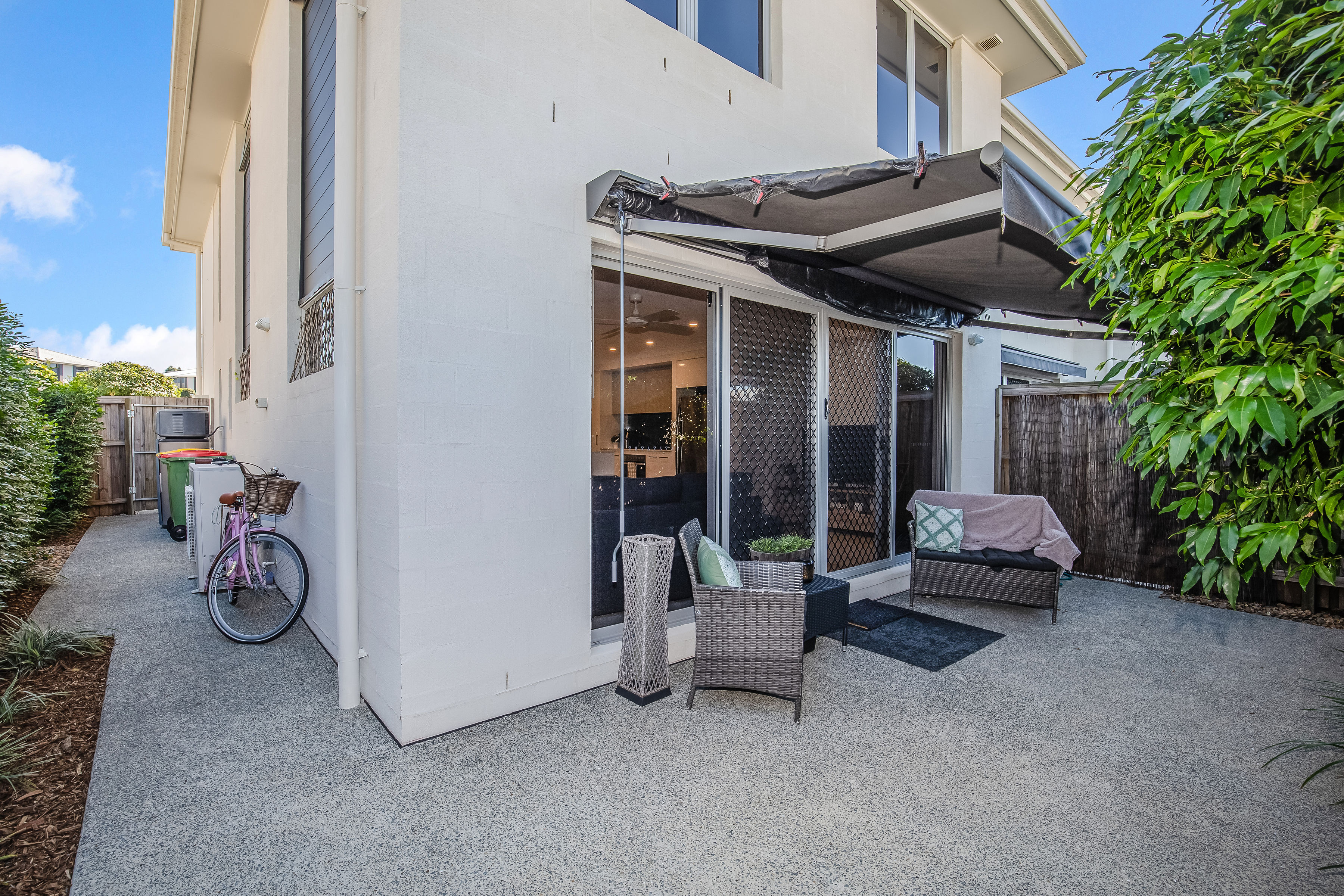 123/5 Angela Way, Pimpama QLD