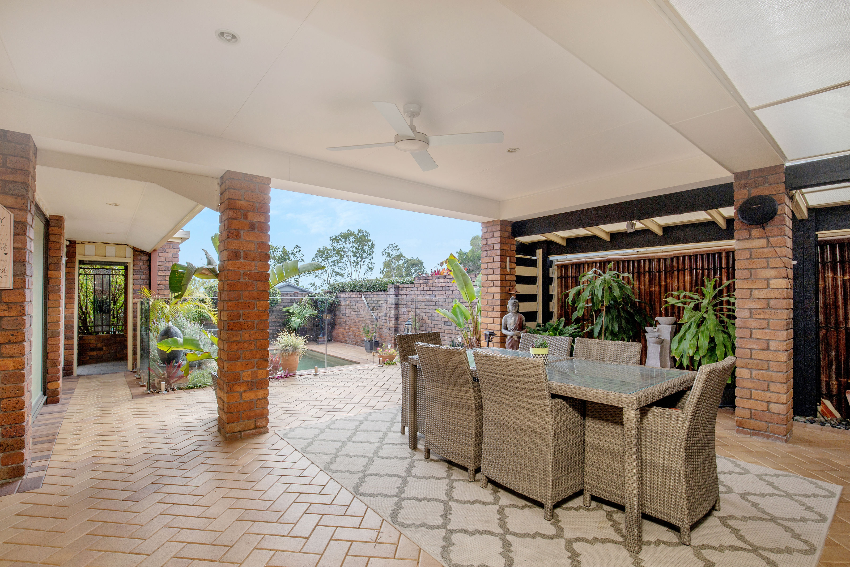 5 Roseville Court, Robina QLD