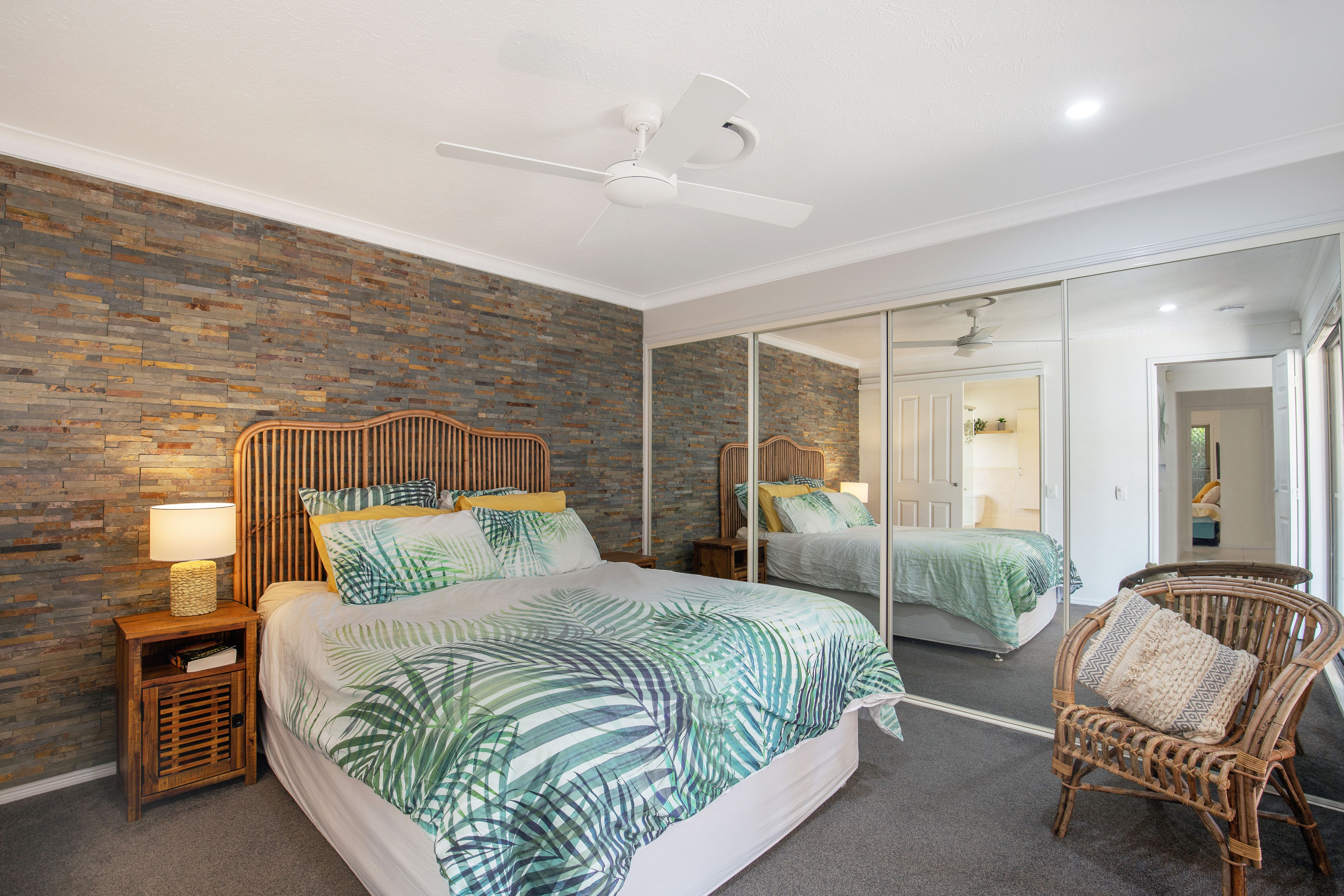 5 Roseville Court, Robina QLD