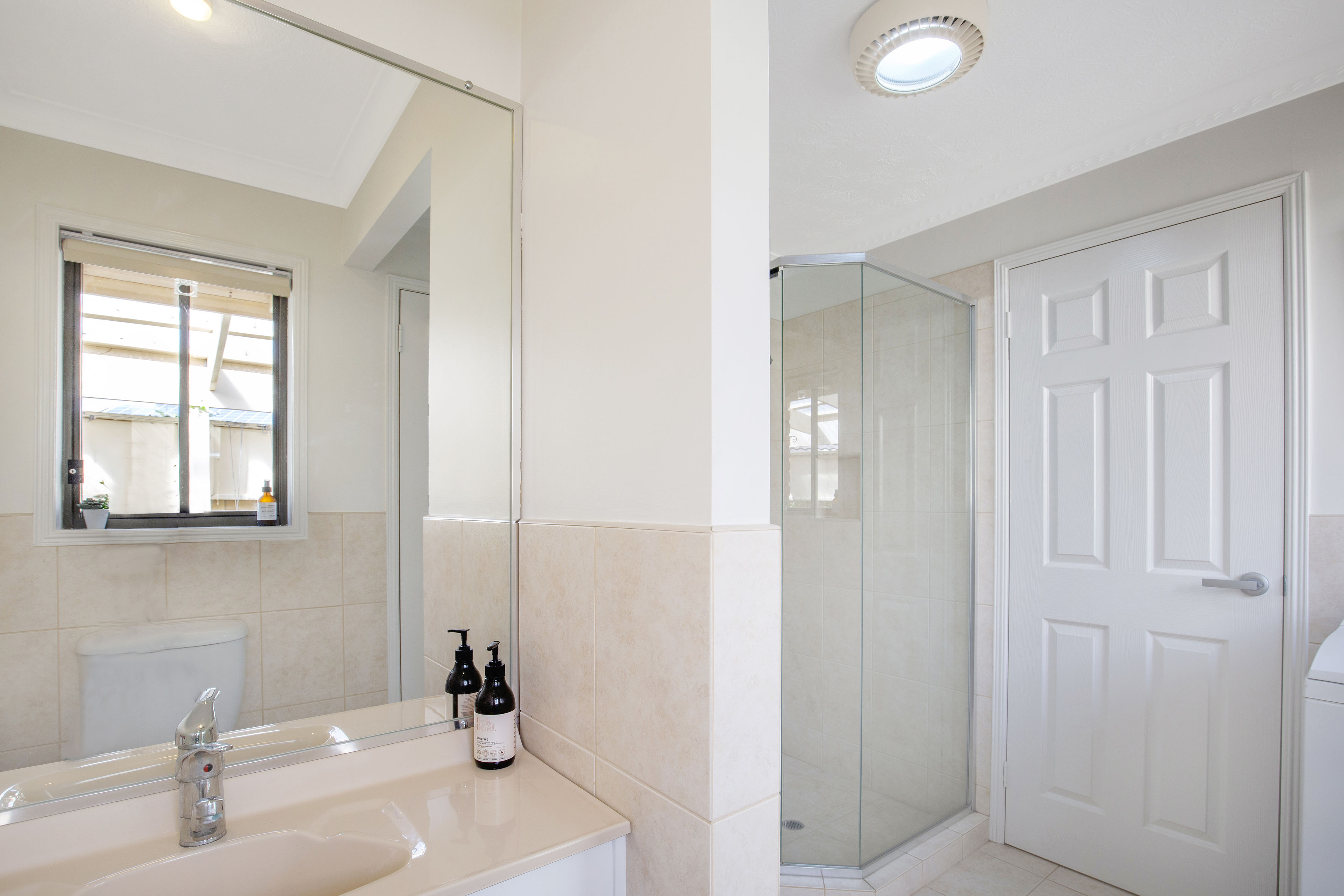 5 Roseville Court, Robina QLD