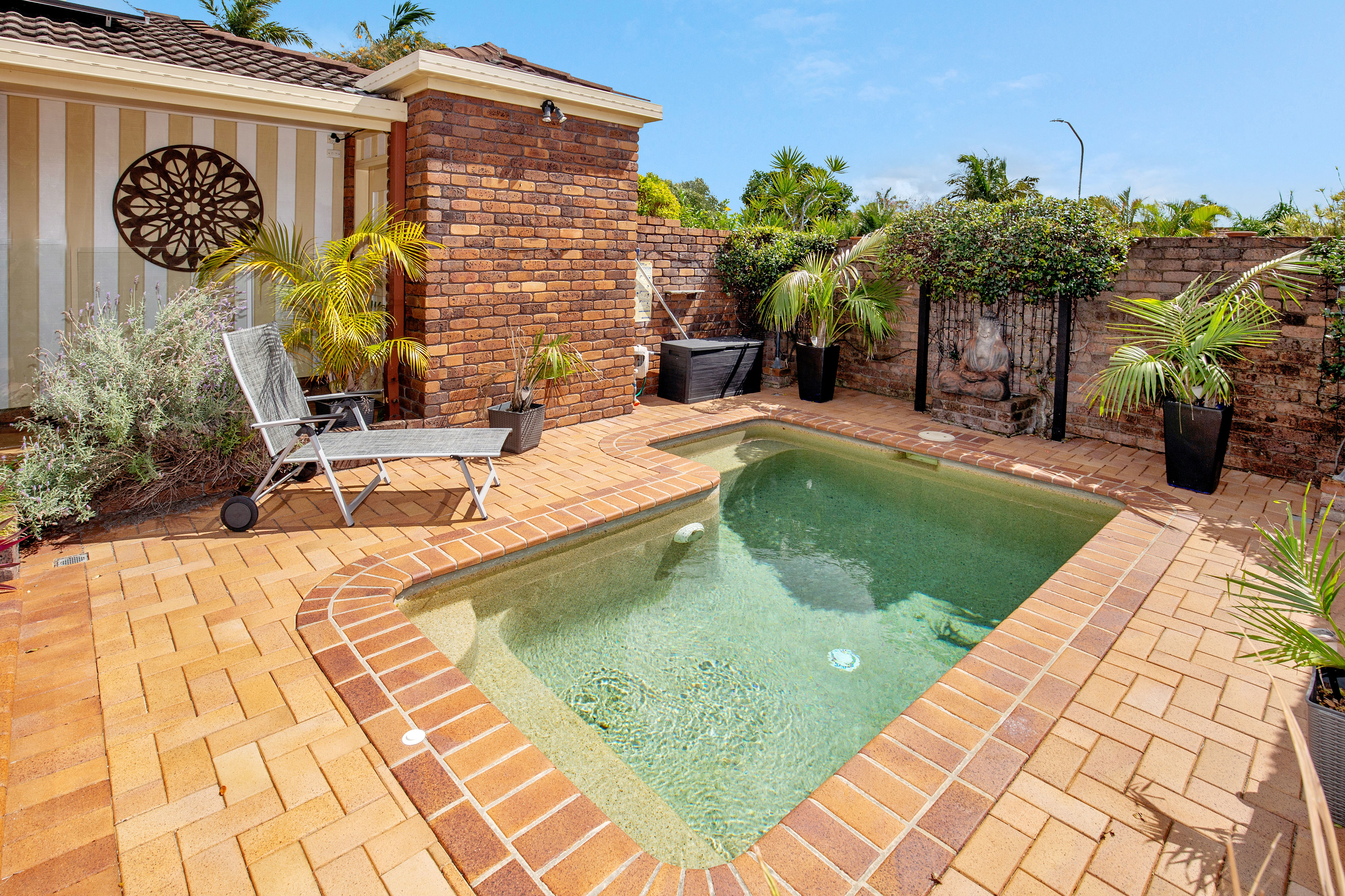 5 Roseville Court, Robina QLD