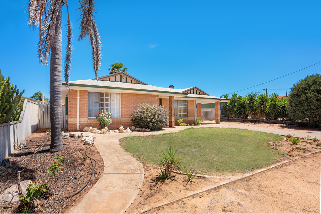 18 Naomi Way, KARLOO WA 6530, Karloo - Thumbnail 2