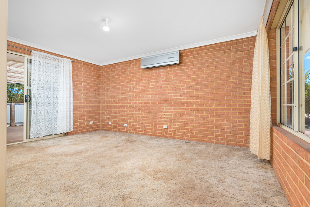 18 Naomi Way, KARLOO WA 6530, Karloo - Thumbnail 4