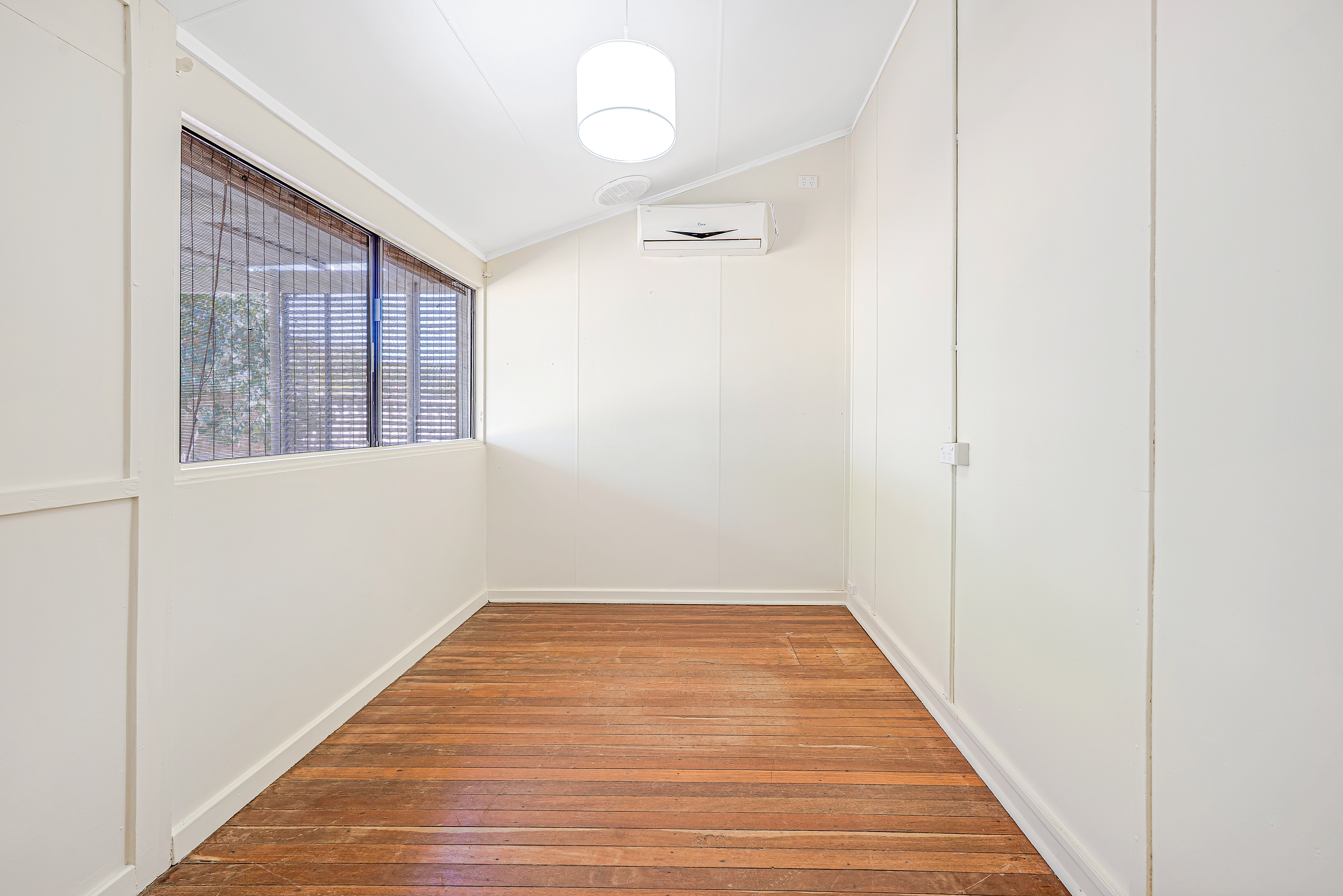 17 Conway Street, BEACHLANDS WA 6530, Beachlands - Thumbnail 7