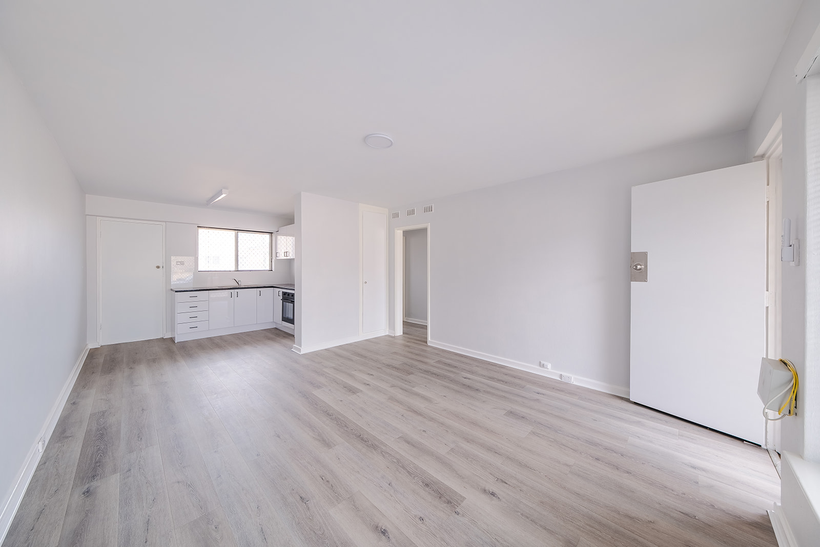 4/141 Augustus Street, GERALDTON WA 6530, Geraldton - Thumbnail 3