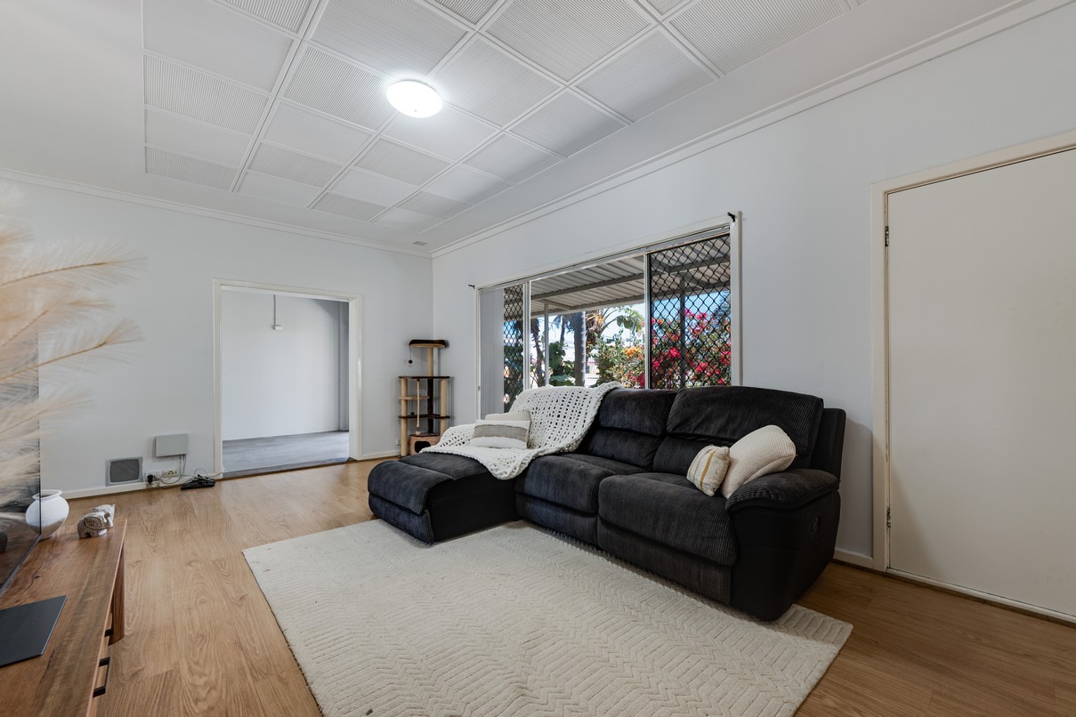 255 Eighth Street, WONTHELLA WA 6530, Wonthella - Thumbnail 5