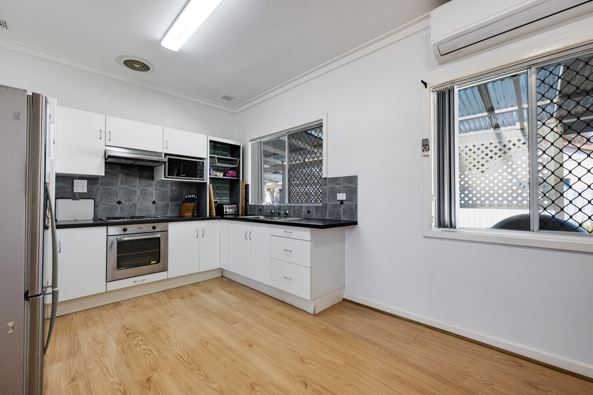 255 Eighth Street, WONTHELLA WA 6530, Wonthella - Thumbnail 6