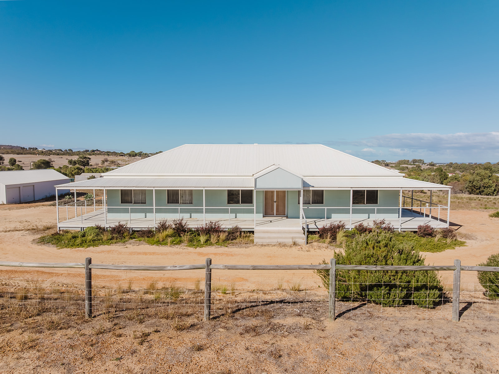 340 Eliza Shaw Drive, WHITE PEAK WA 6532, White Peak - Thumbnail 2