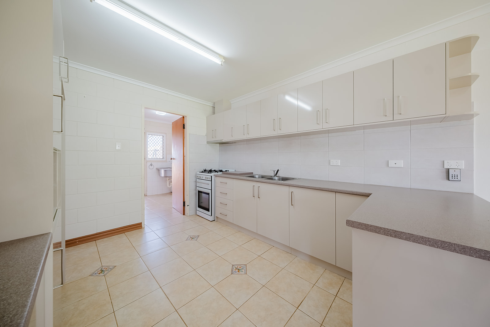 28B Albert Street, GERALDTON WA 6530, Geraldton - Thumbnail 6