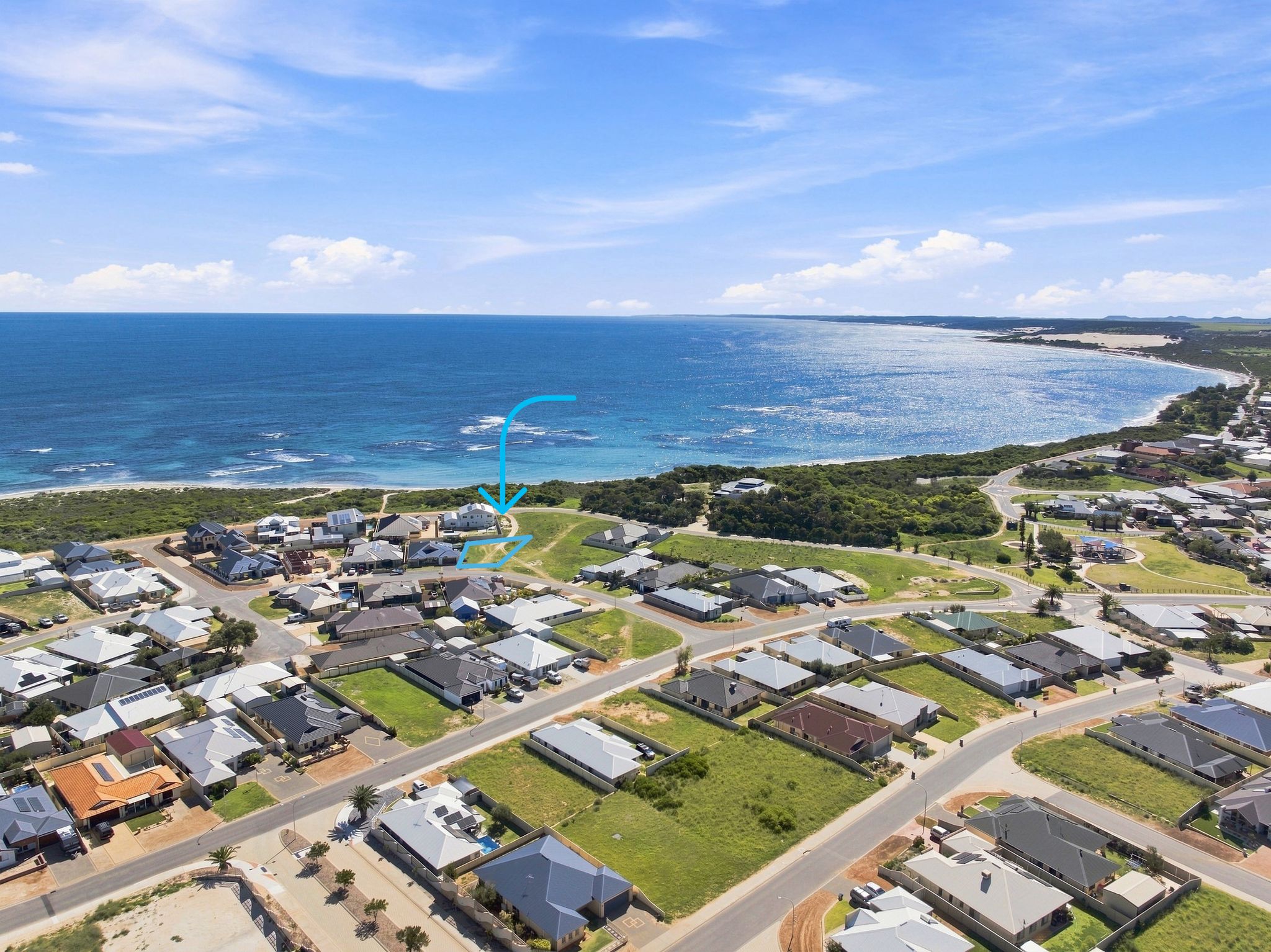 12 Coastside Crescent, Glenfield - Image 1