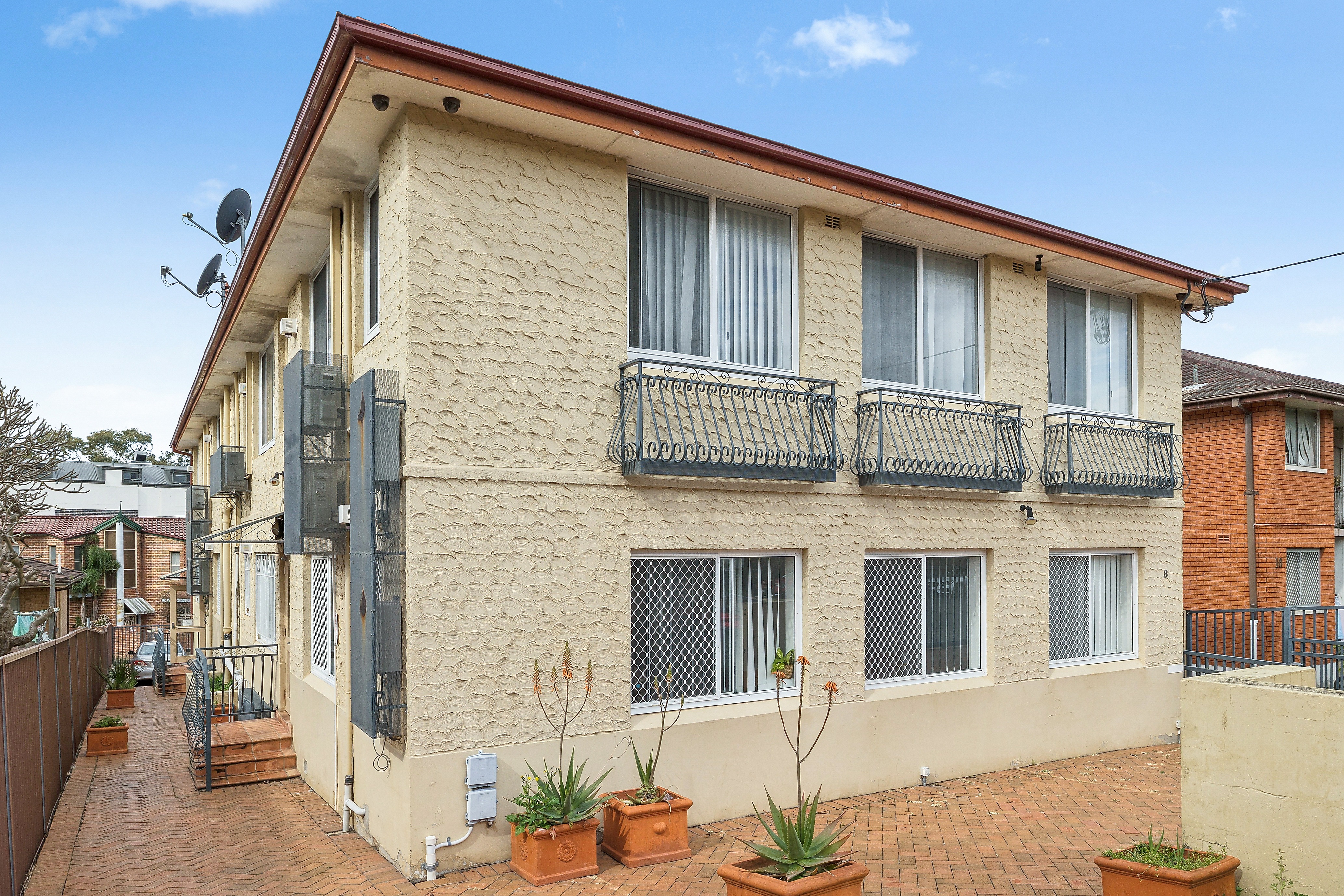 5/8 Stanley Street, Campsie Leased by ArthurJames Real Estate (formerly Robert R. Andrews) - image 1