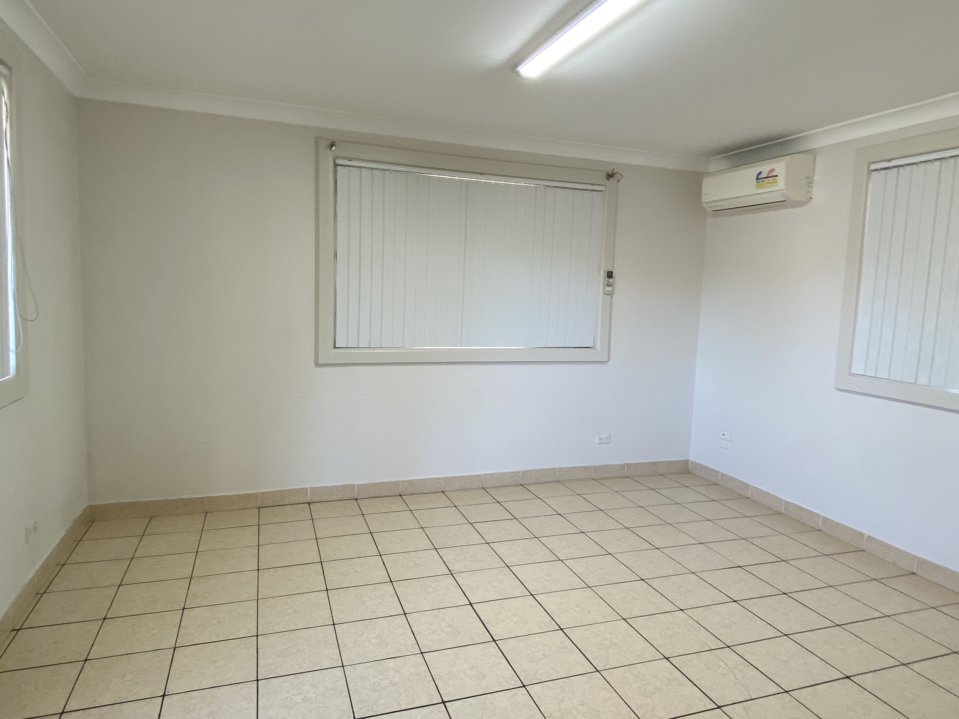 11 McKenzie Street, Campsie Leased by ArthurJames Real Estate (formerly Robert R. Andrews) - image 4