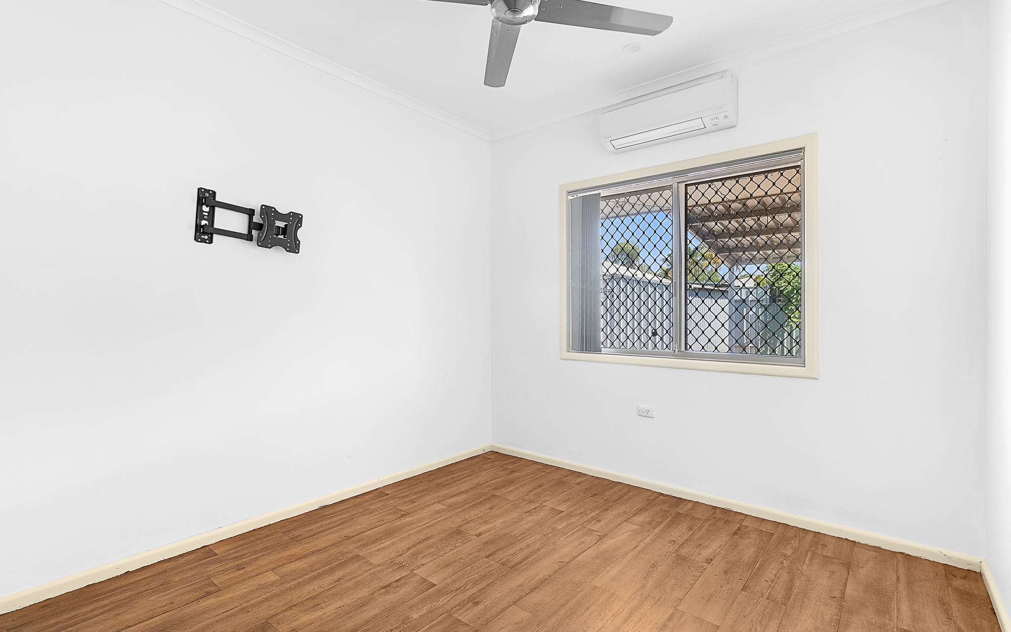 38B Gawthorne Drive, MILLARS WELL WA 6714, Millars Well - Thumbnail 6