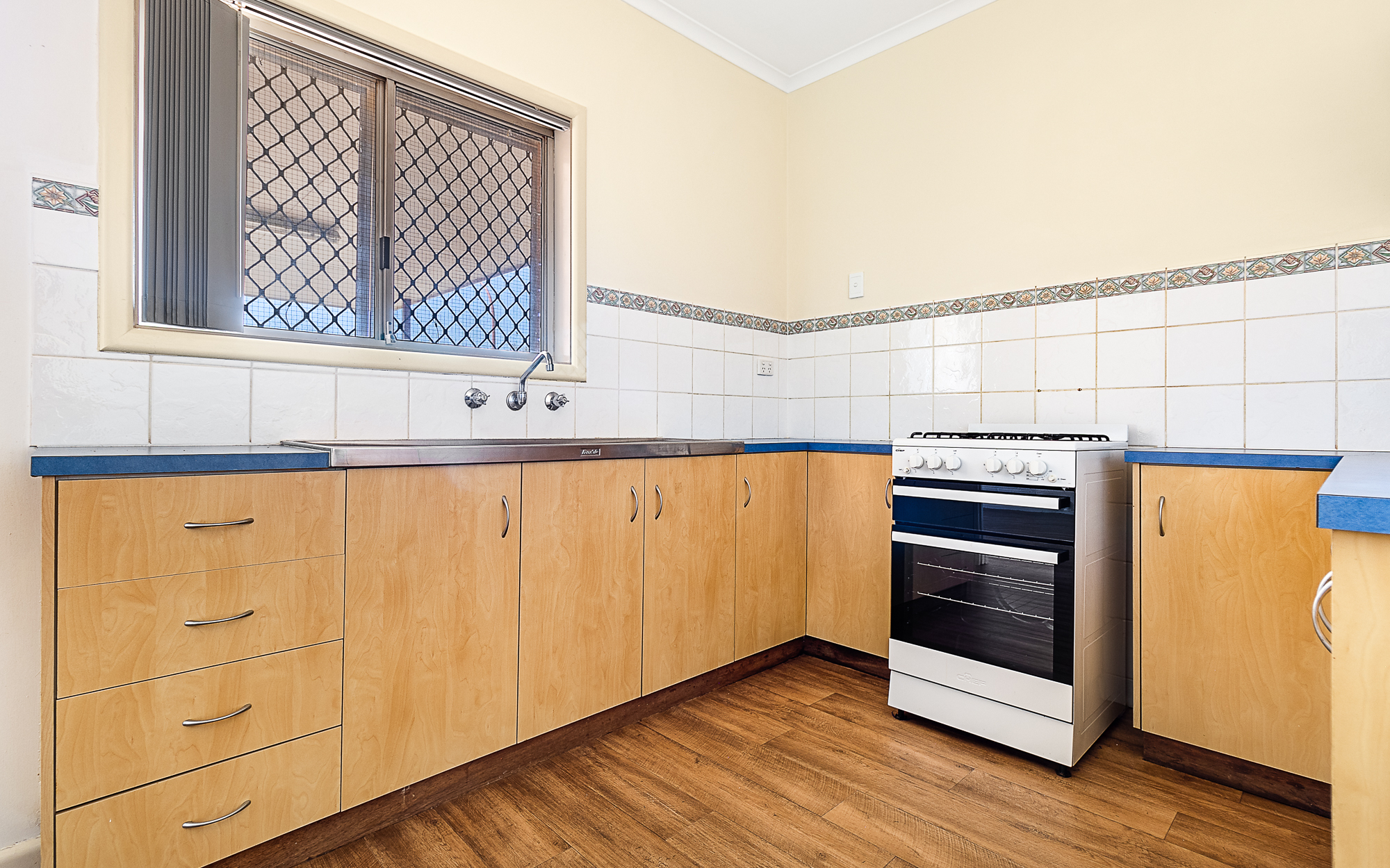 38B Gawthorne Drive, MILLARS WELL WA 6714, Millars Well - Thumbnail 3