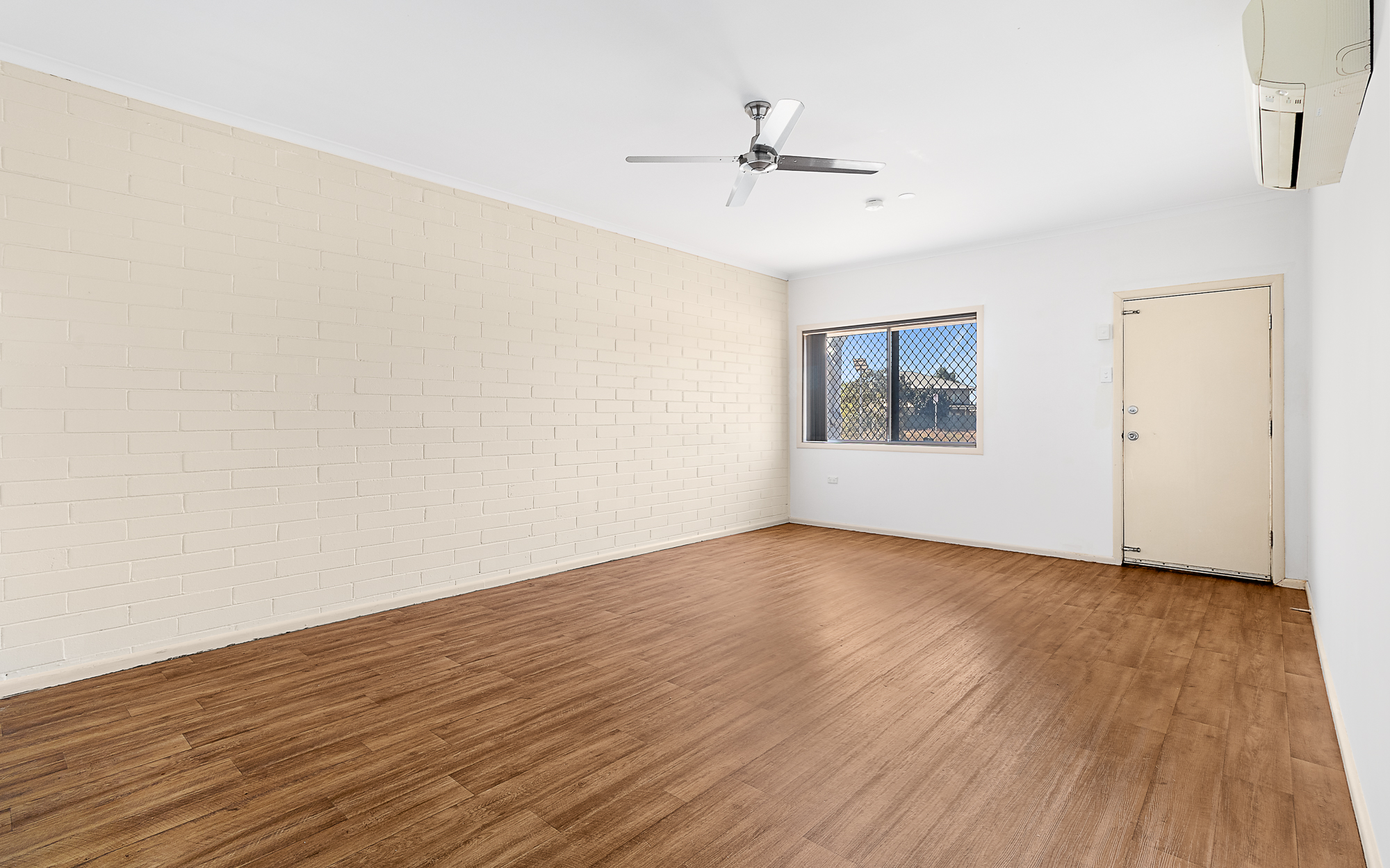 38B Gawthorne Drive, MILLARS WELL WA 6714, Millars Well - Thumbnail 2