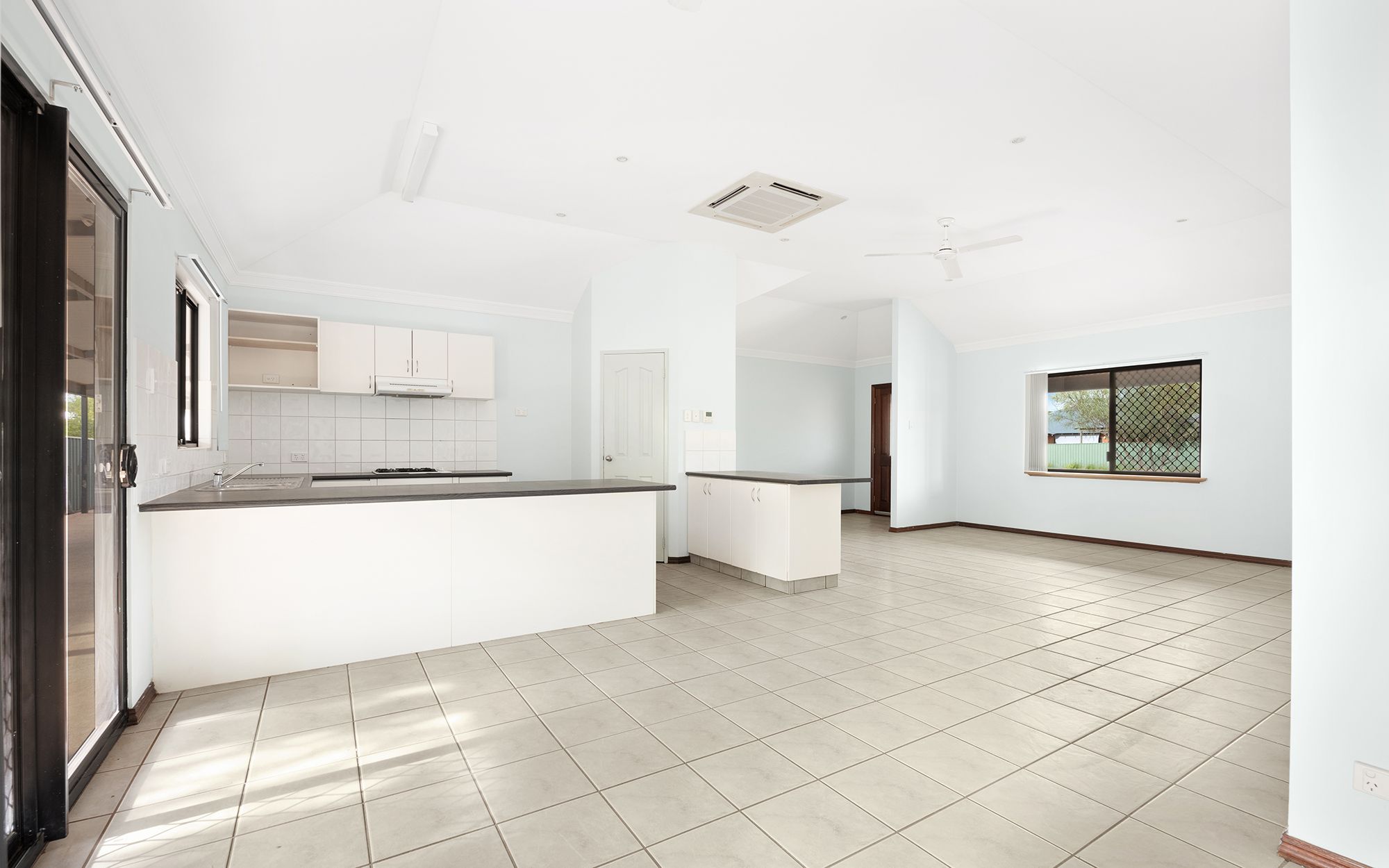 16 Koolinda Parade, BAYNTON WA 6714, Baynton - Thumbnail 3