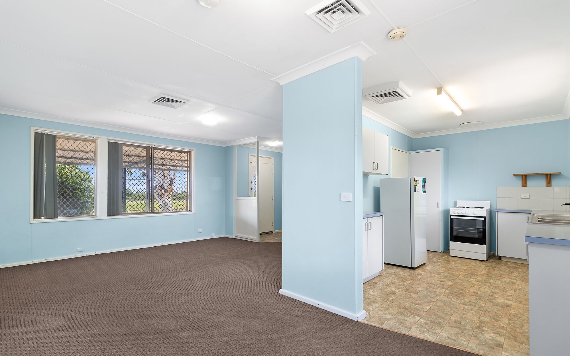 7 Burke Crescent, DAMPIER WA 6713, Dampier - Thumbnail 3
