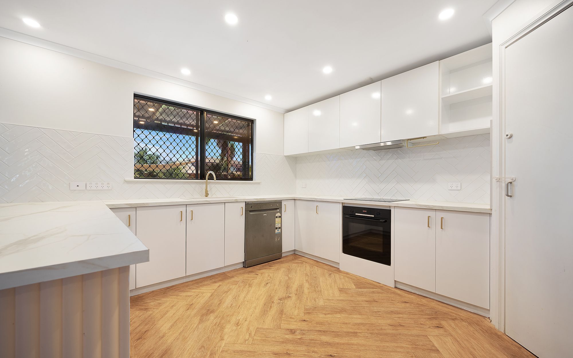 12 Leslie Loop, BAYNTON WA 6714, Baynton - Thumbnail 4