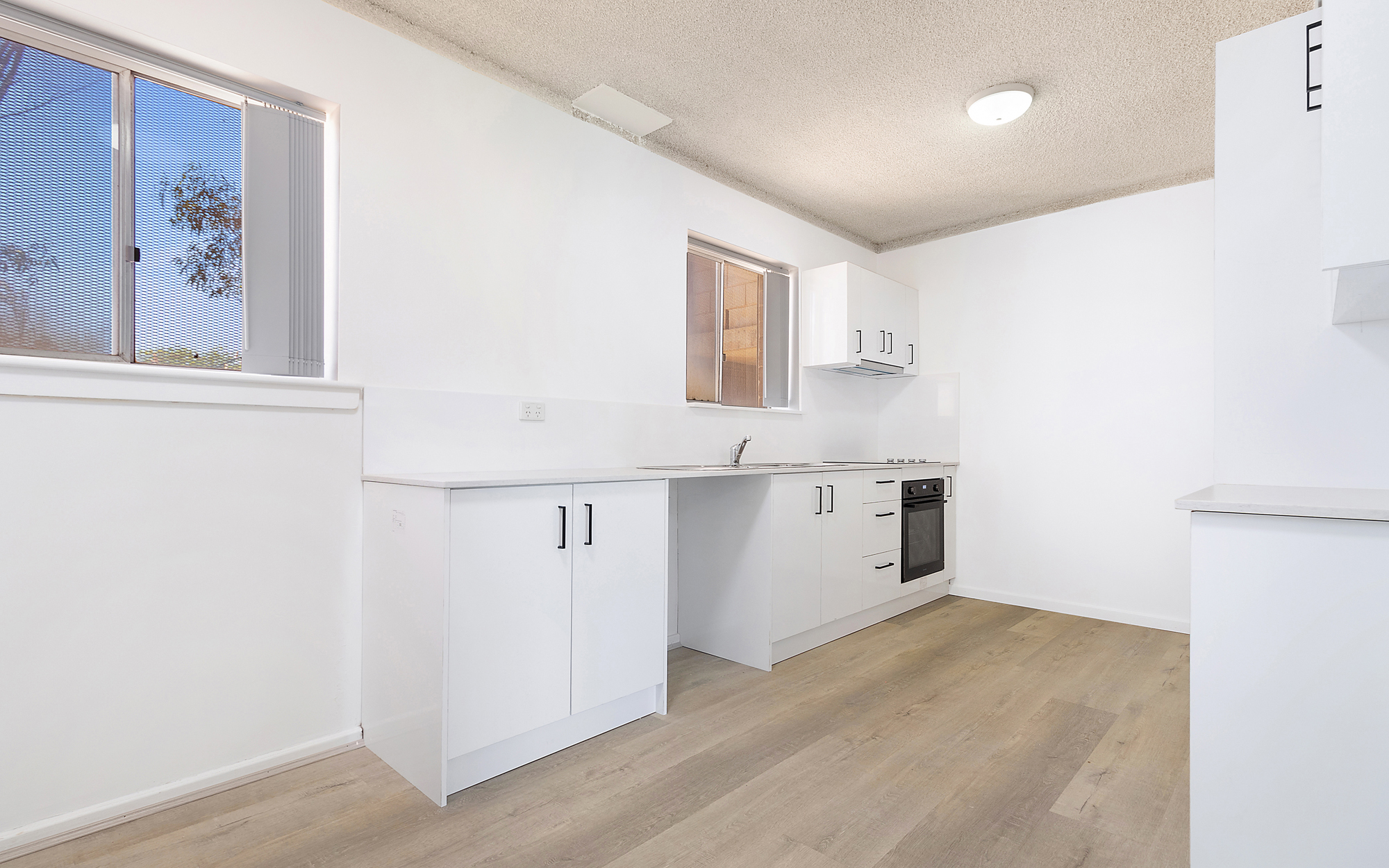 7/12 Hampton Drive, DAMPIER WA 6713, Dampier - Thumbnail 3