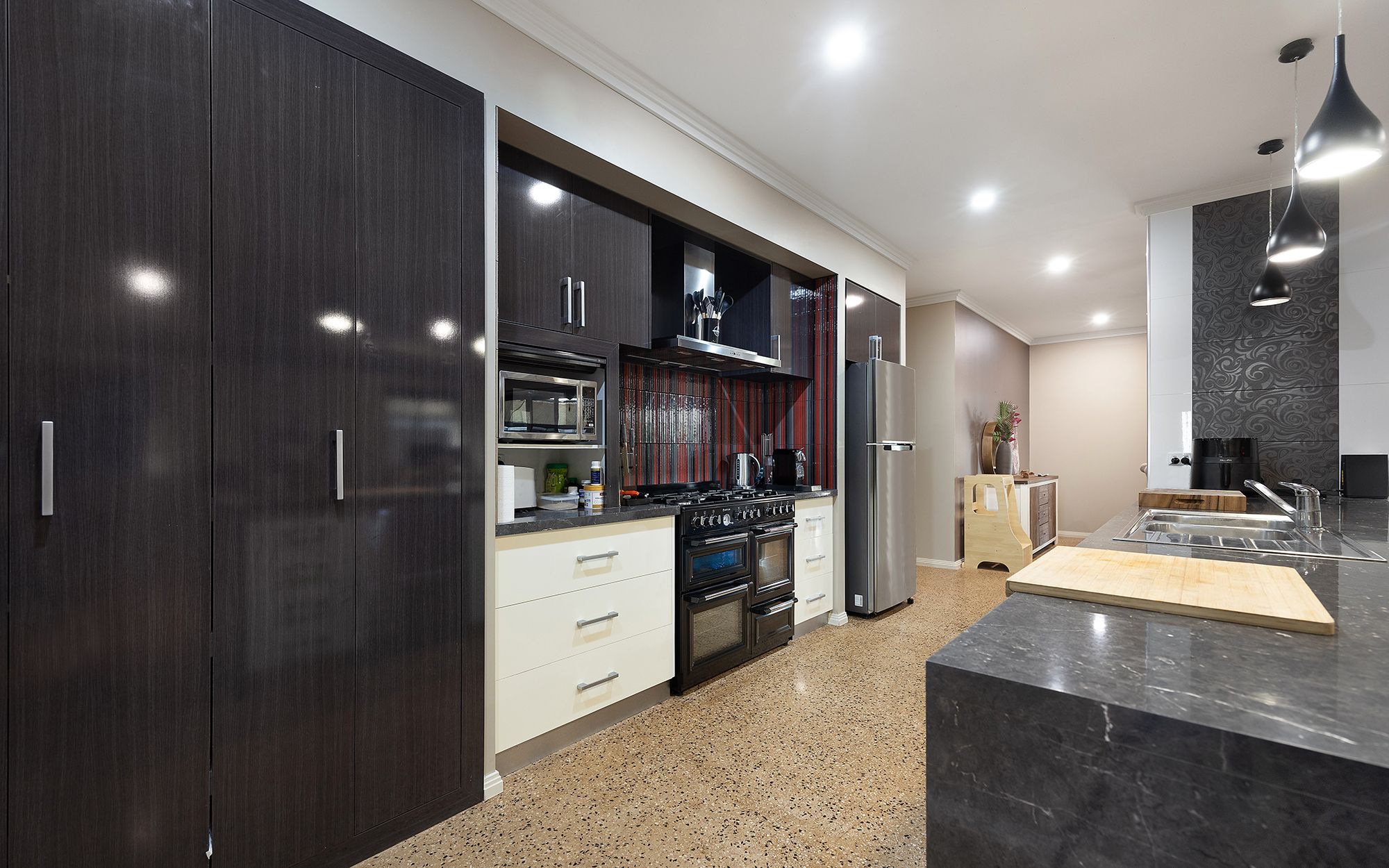 10 Gardugarli Drive, BAYNTON WA 6714, Baynton - Thumbnail 2