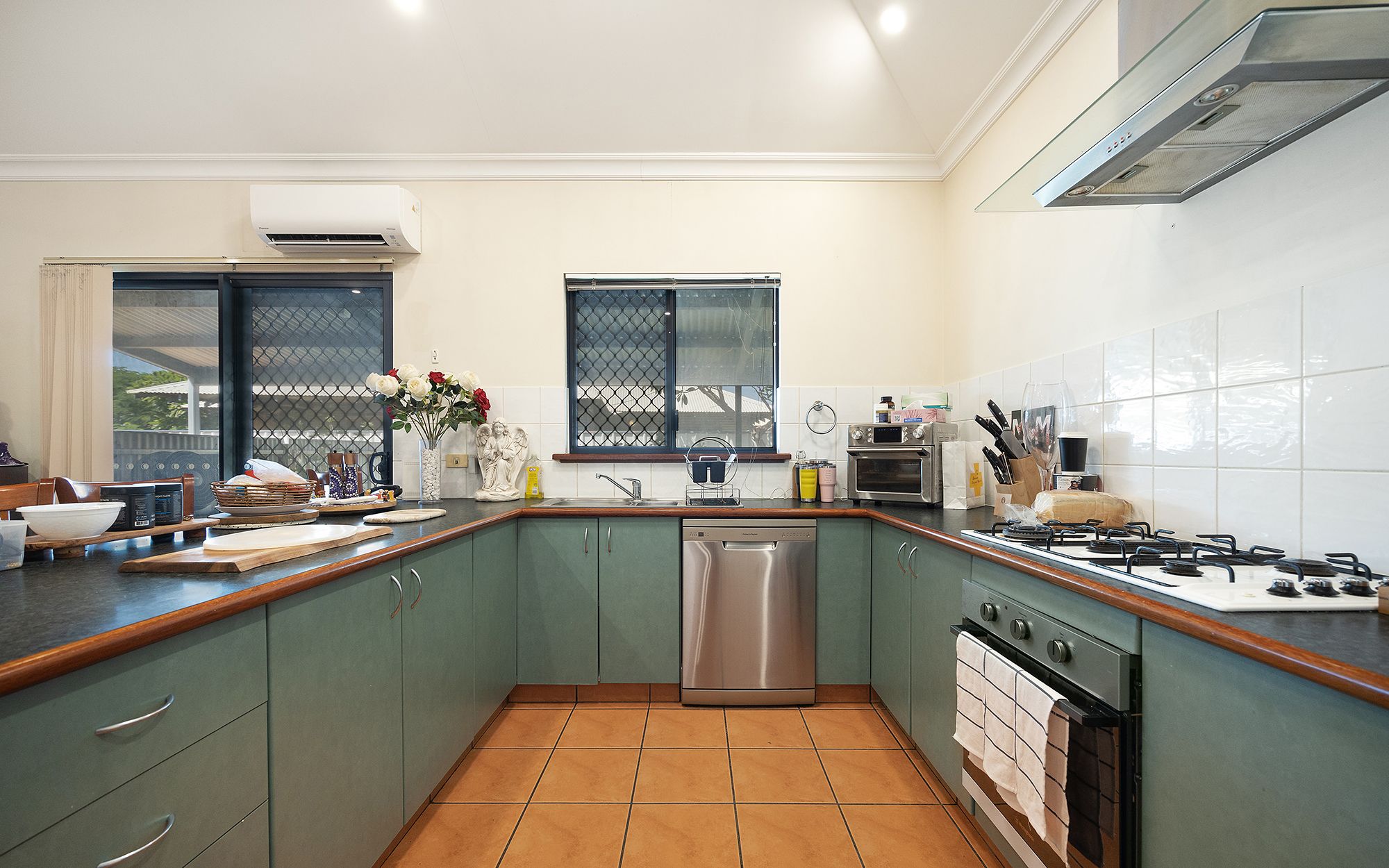 60 Radley Drive, BAYNTON WA 6714, Baynton - Thumbnail 2