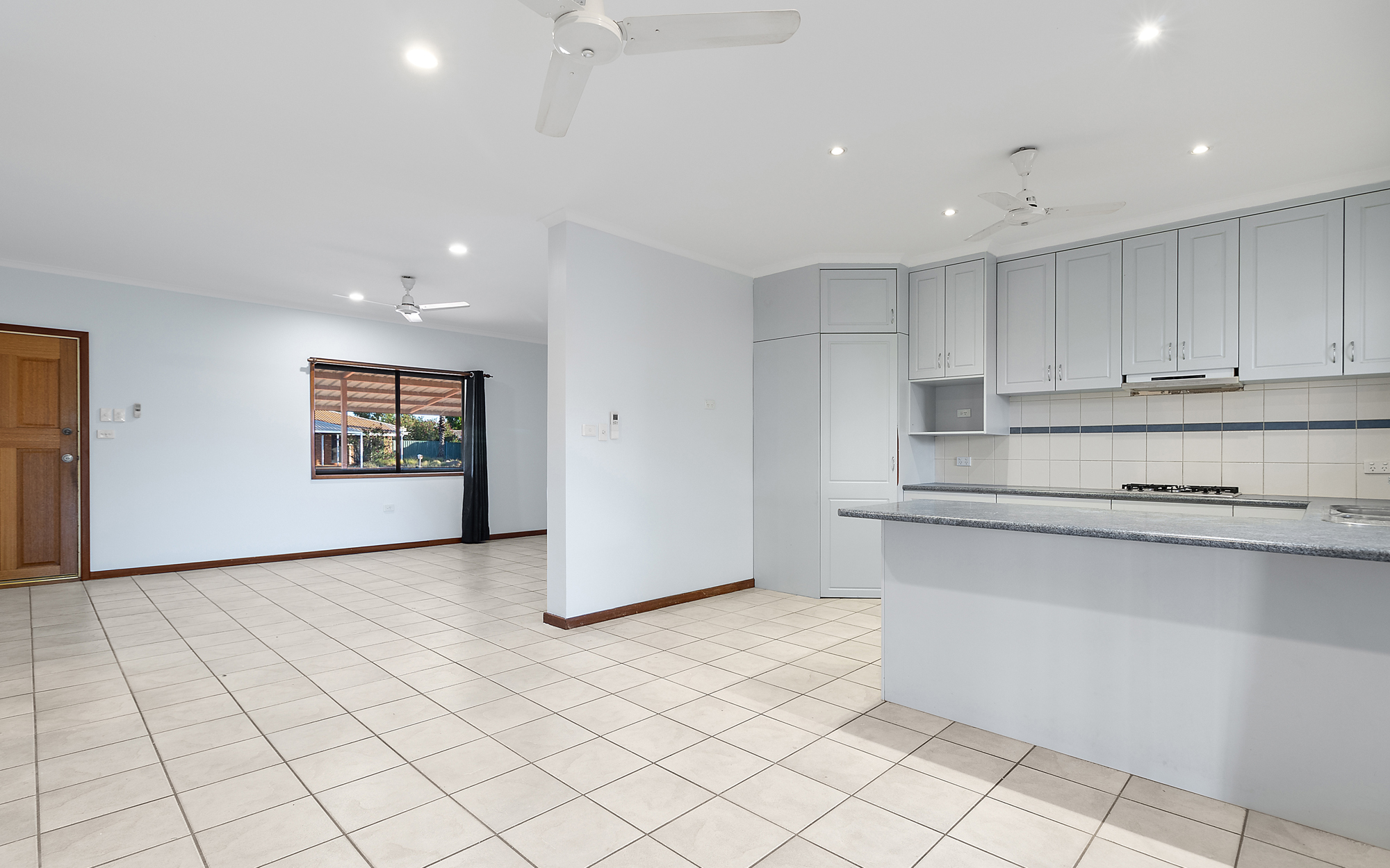 37 Gawthorne Drive, MILLARS WELL WA 6714, Millars Well - Thumbnail 2