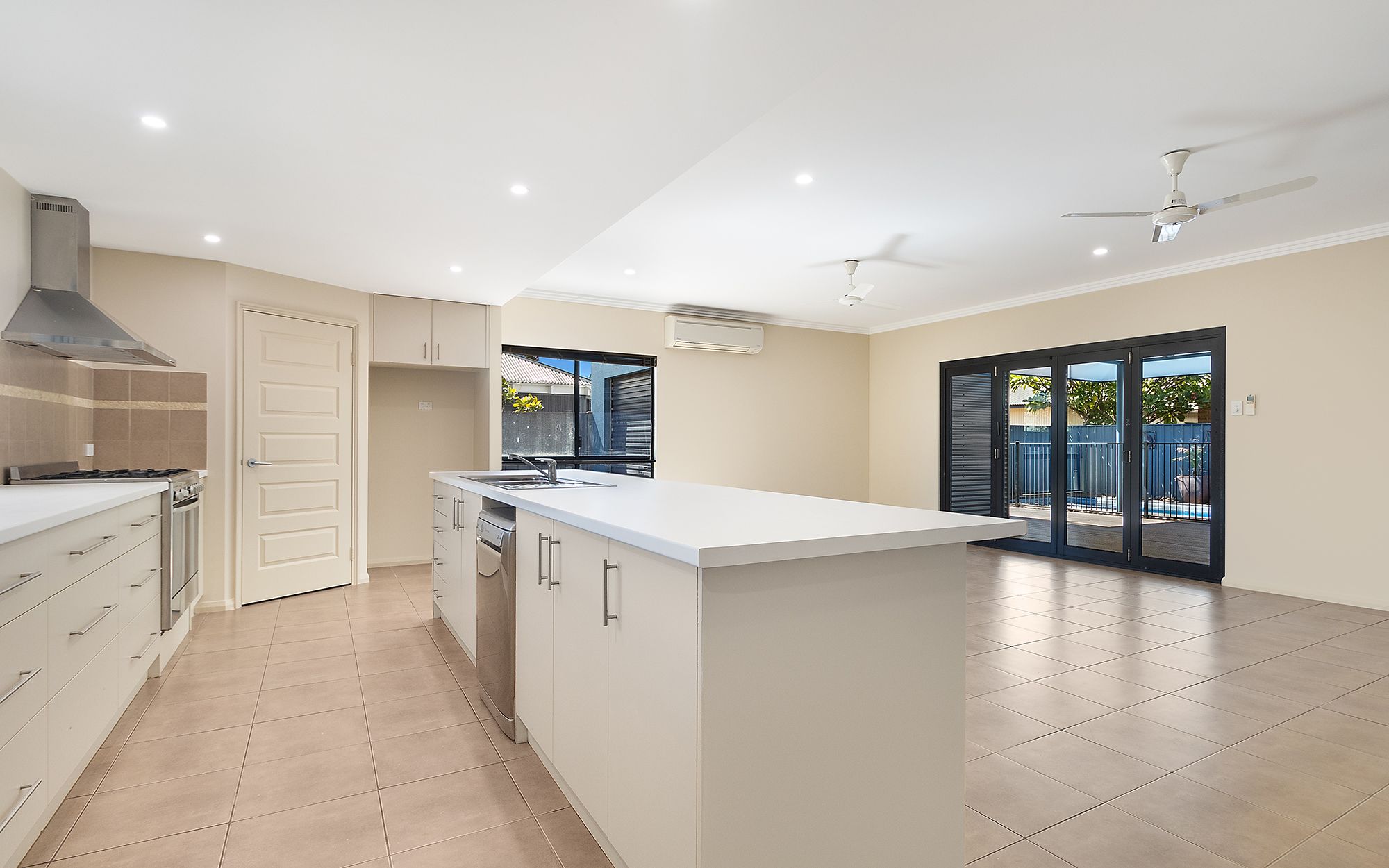 12 Yirrawari Street, BAYNTON WA 6714, Baynton - Thumbnail 6