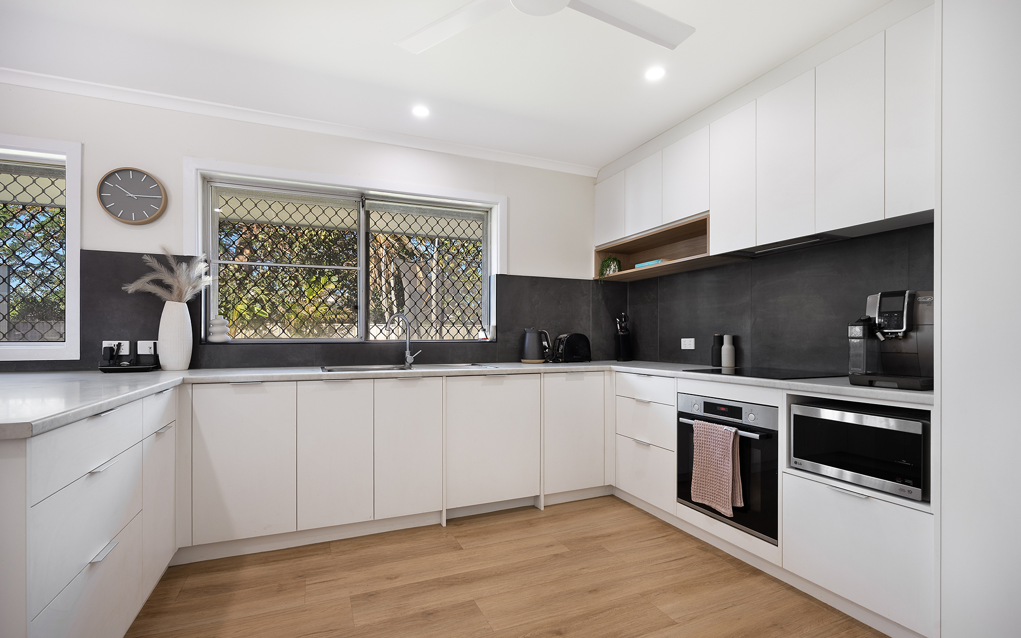 36 Elliott Way, BULGARRA WA 6714, Bulgarra - Thumbnail 2