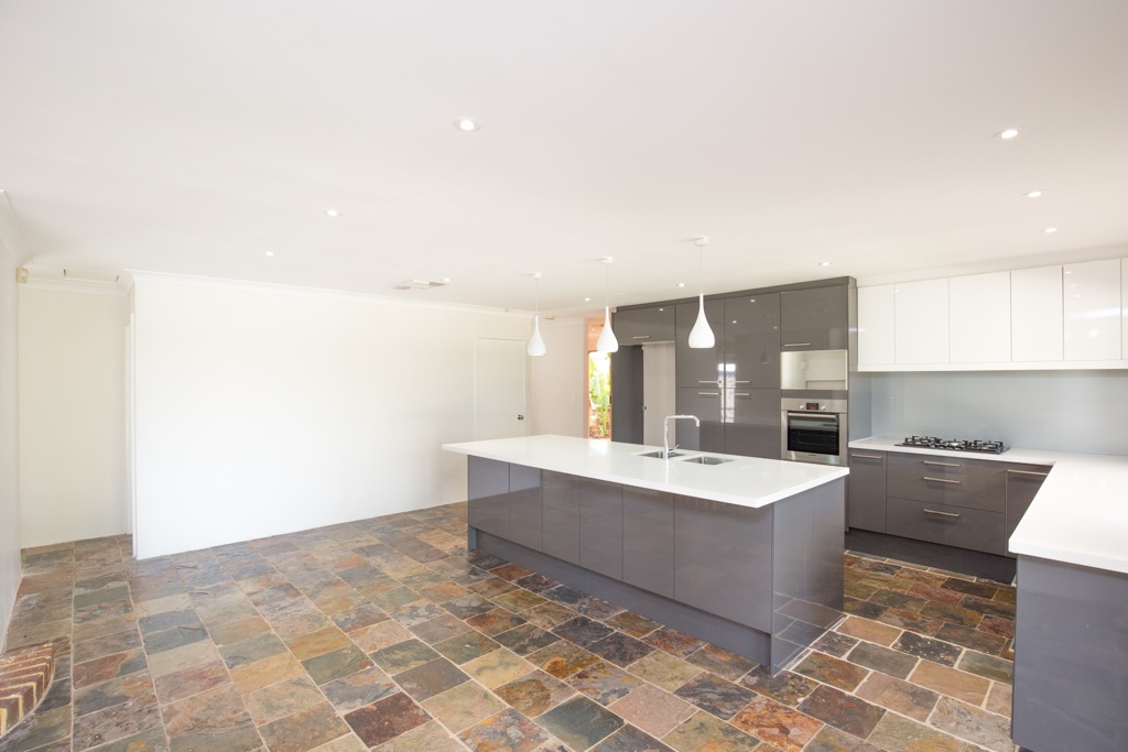 3 Oakapple Drive, DUNCRAIG WA 6023, Duncraig - Thumbnail 4