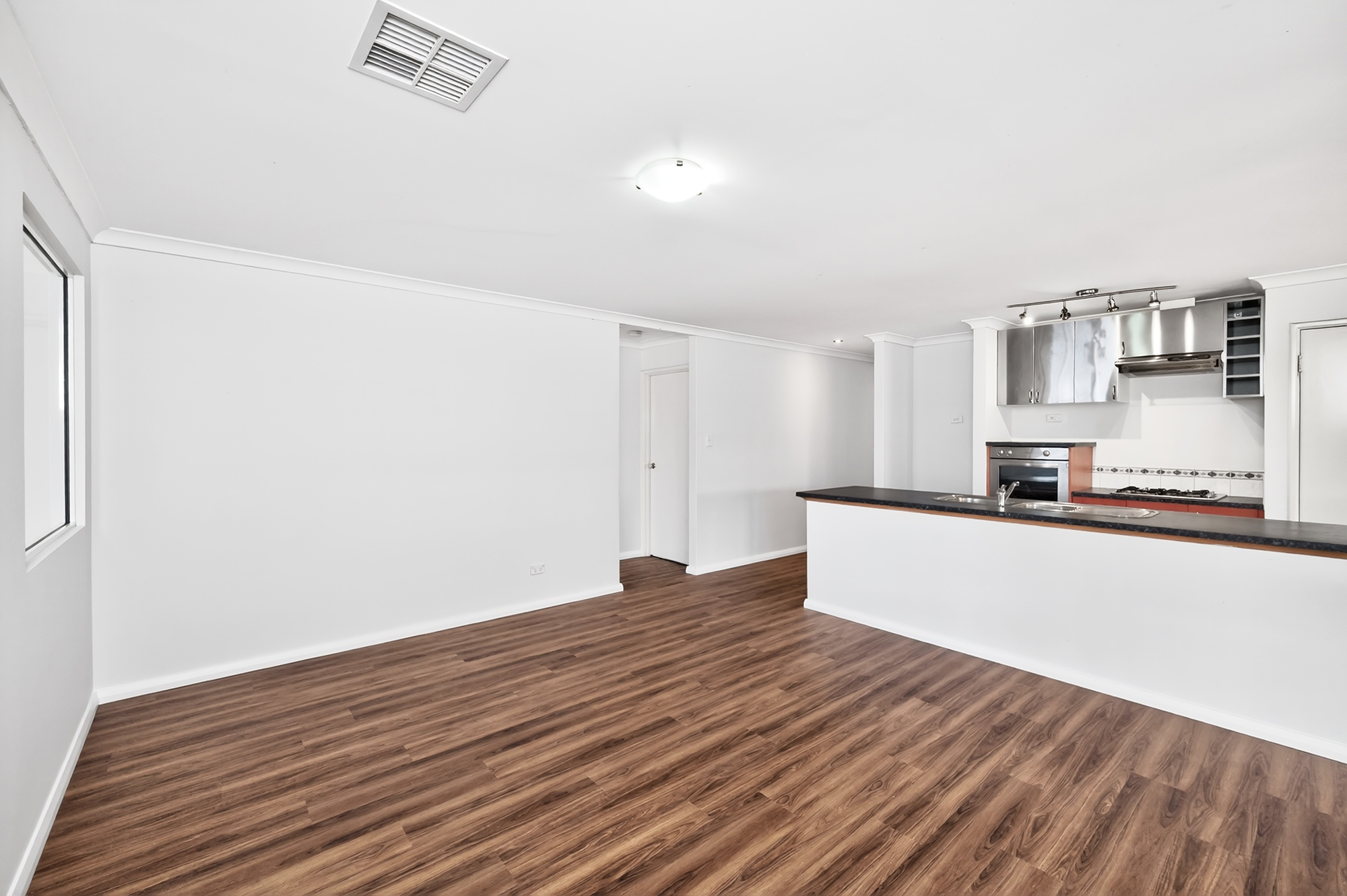 9 Beachwood Crescent, BUTLER WA 6036, Butler - Thumbnail 4