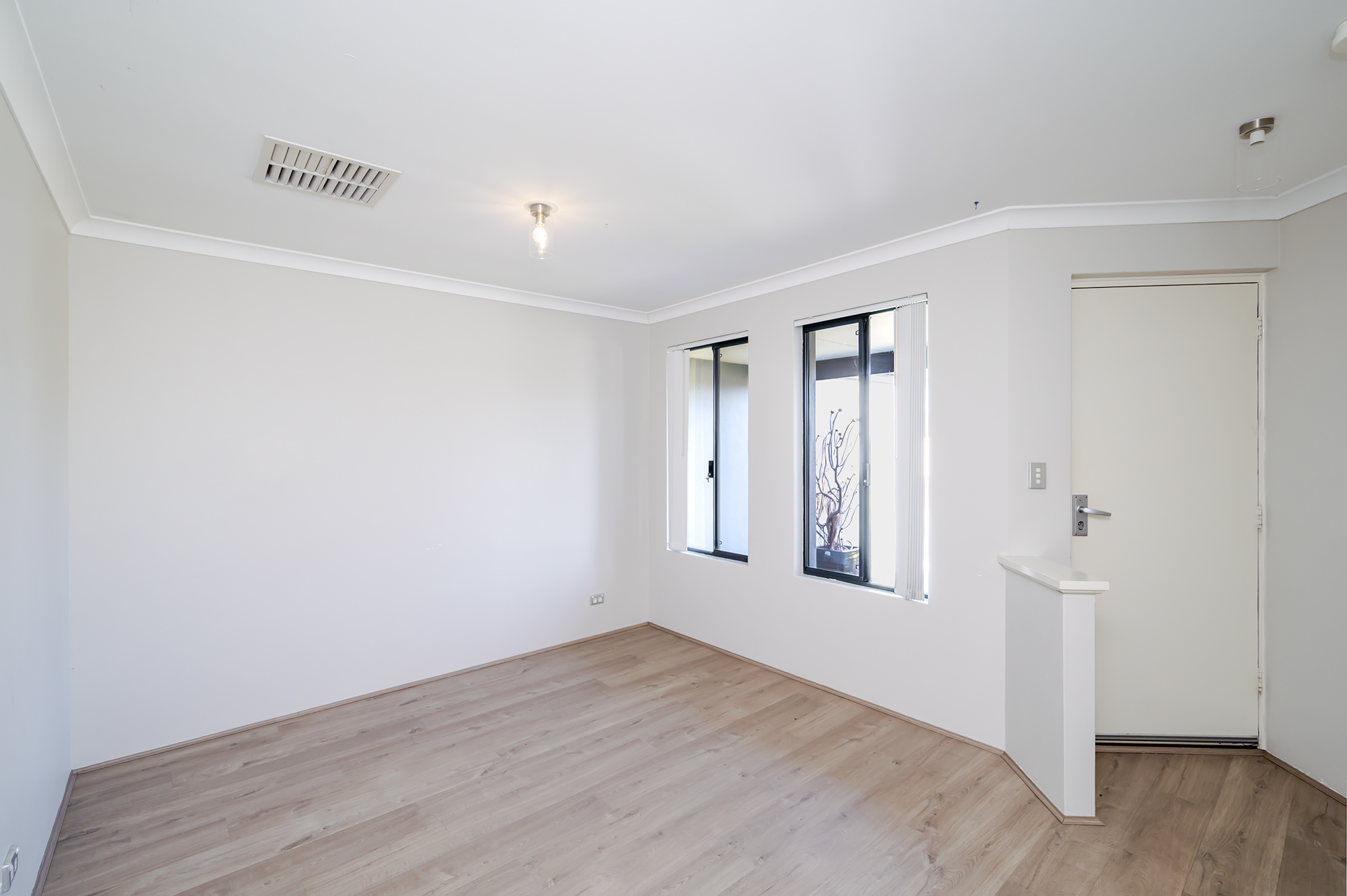 1 Rosea Way, BANKSIA GROVE WA 6031, Banksia Grove - Thumbnail 5