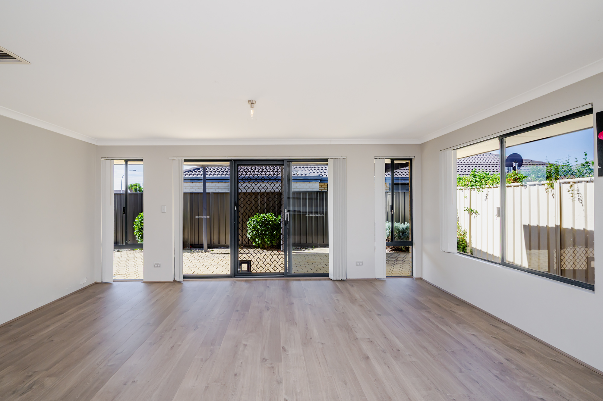 1 Rosea Way, BANKSIA GROVE WA 6031, Banksia Grove - Thumbnail 8