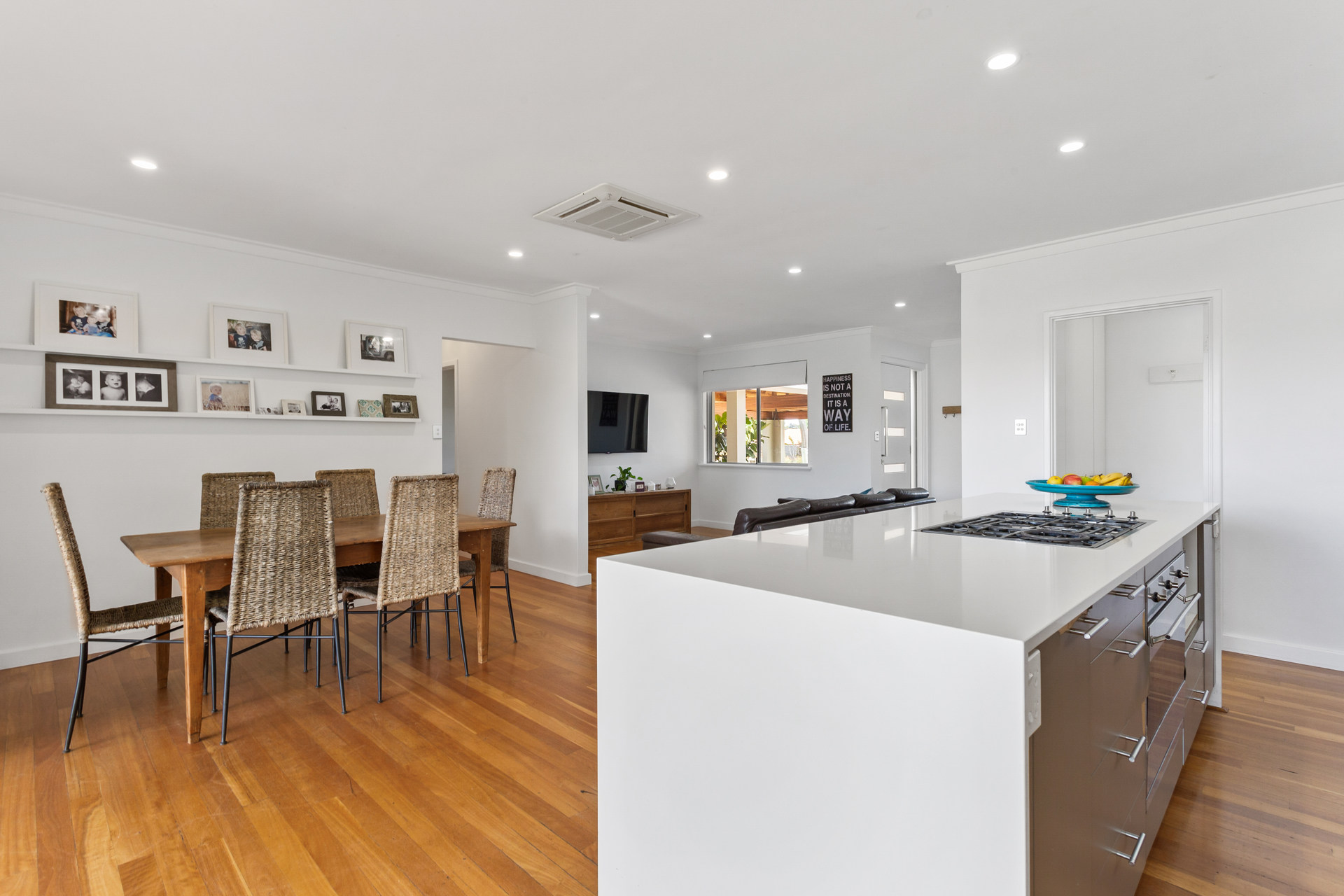 7 Gorman Street, GREENWOOD WA 6024, Greenwood - Thumbnail 2