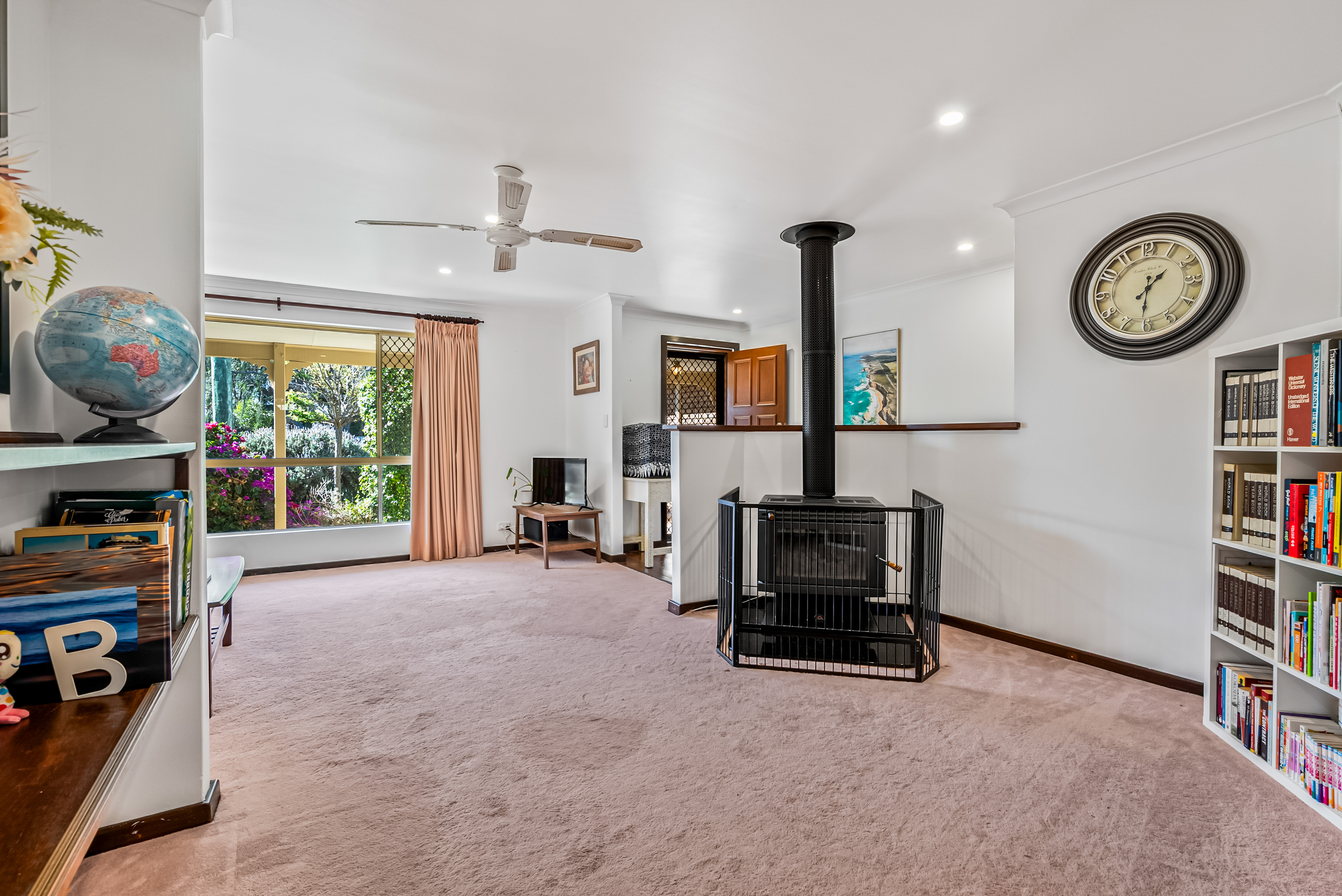 Coastal Charm on a Big Corner Block!, 2 Newquay Close, YANCHEP WA 6035, Yanchep - Thumbnail 6