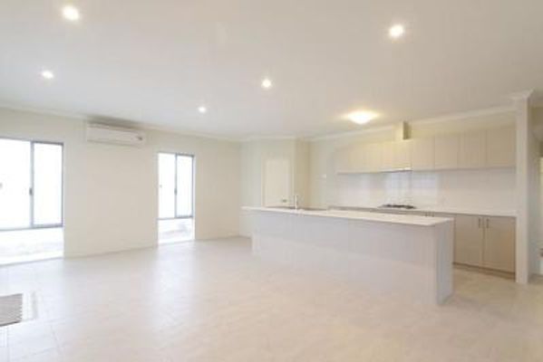 48 Malleefowl Way, ALKIMOS WA 6038, Alkimos - Thumbnail 2