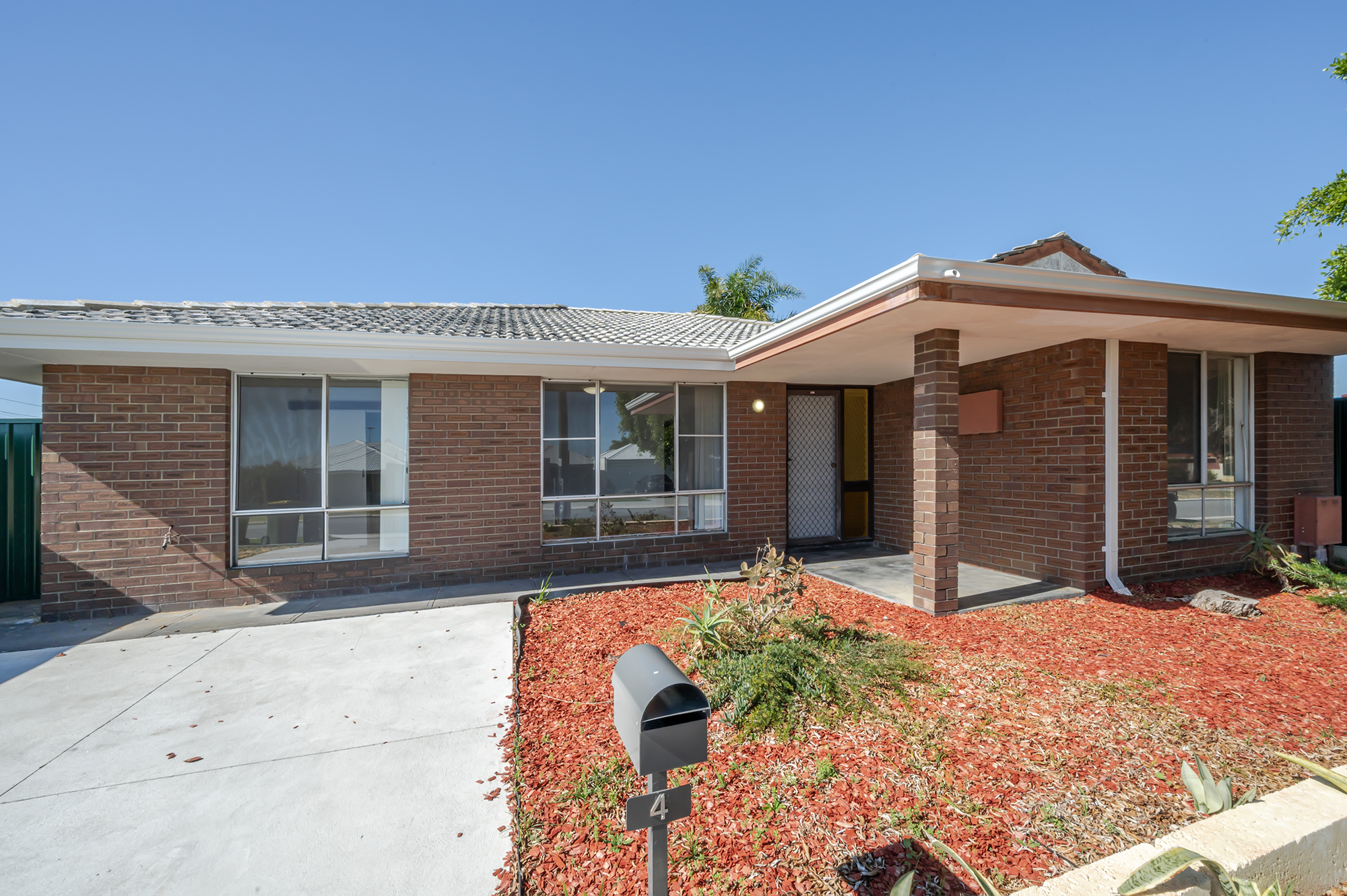 4 Lomond Road, GREENWOOD WA 6024, Greenwood - Thumbnail 2