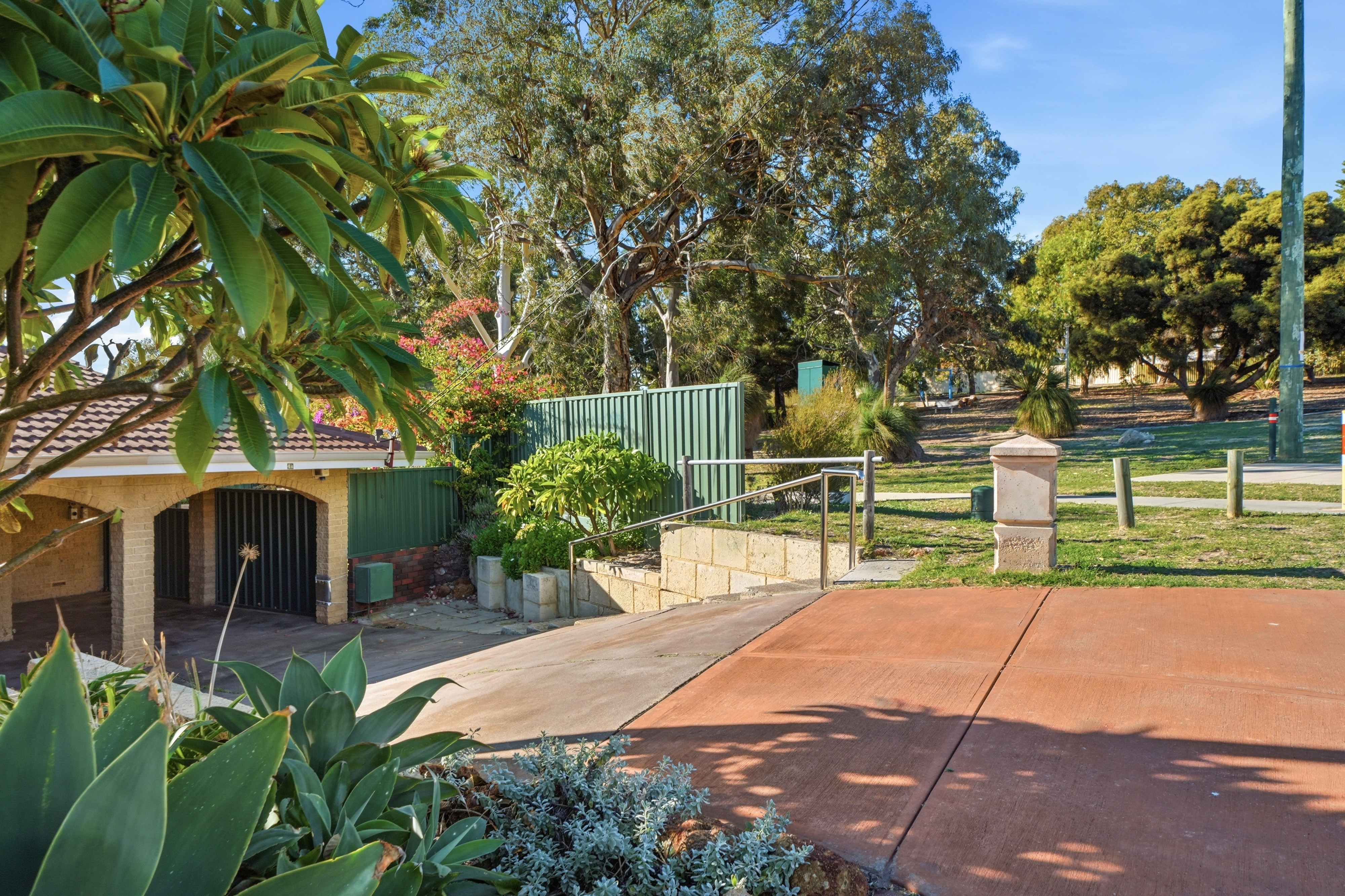 Parkside Living With Endless Potential, 4B Wandina Place, DUNCRAIG WA 6023, Duncraig - Thumbnail 5