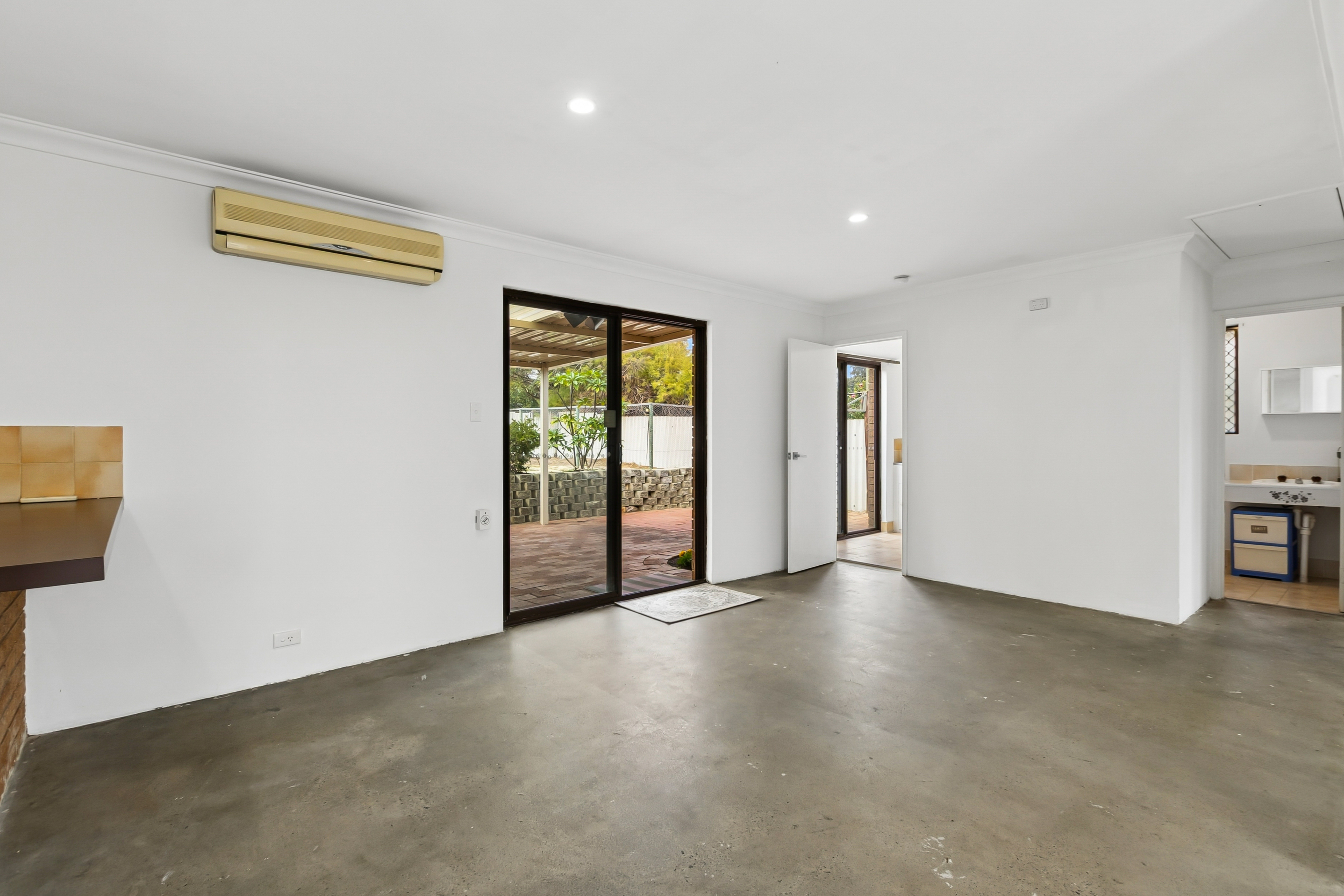 Owner says sell. This is not going to last long, 22 Mattison Way, GREENWOOD WA 6024, Greenwood - Thumbnail 5