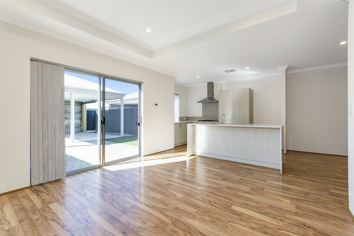 32 Mountain Street, BANKSIA GROVE WA 6031, Banksia Grove - Thumbnail 7
