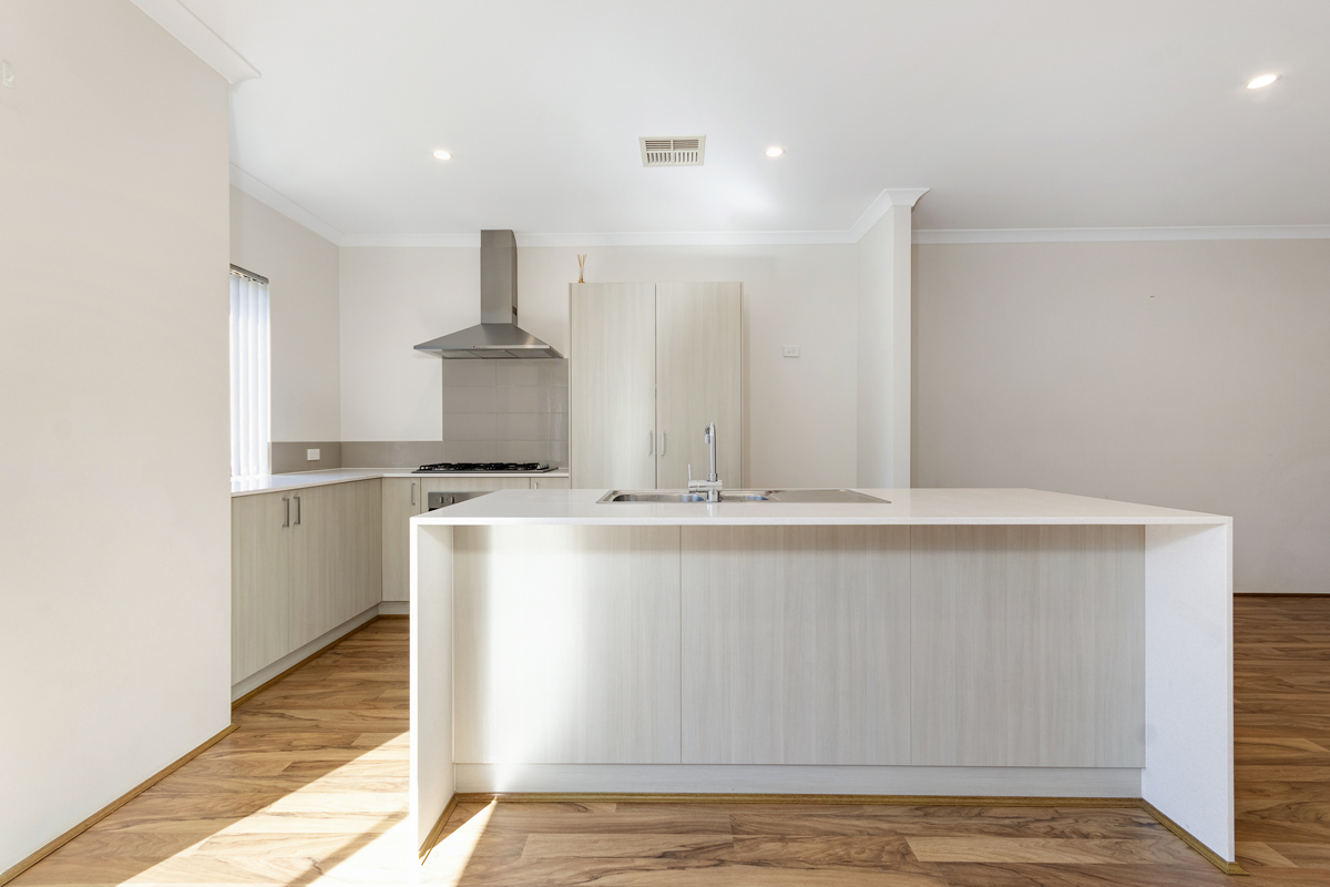 32 Mountain Street, BANKSIA GROVE WA 6031, Banksia Grove - Thumbnail 6